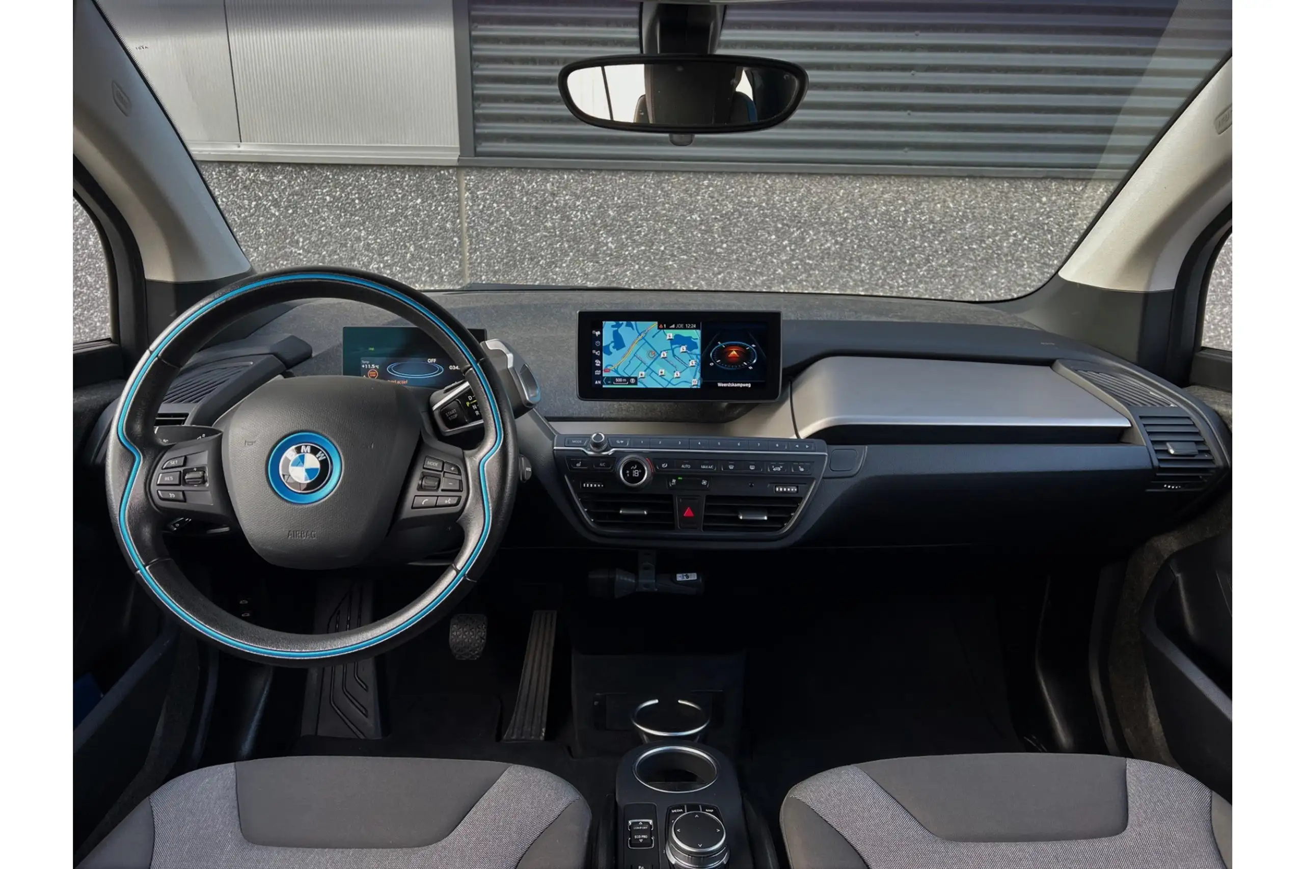 BMW - i3