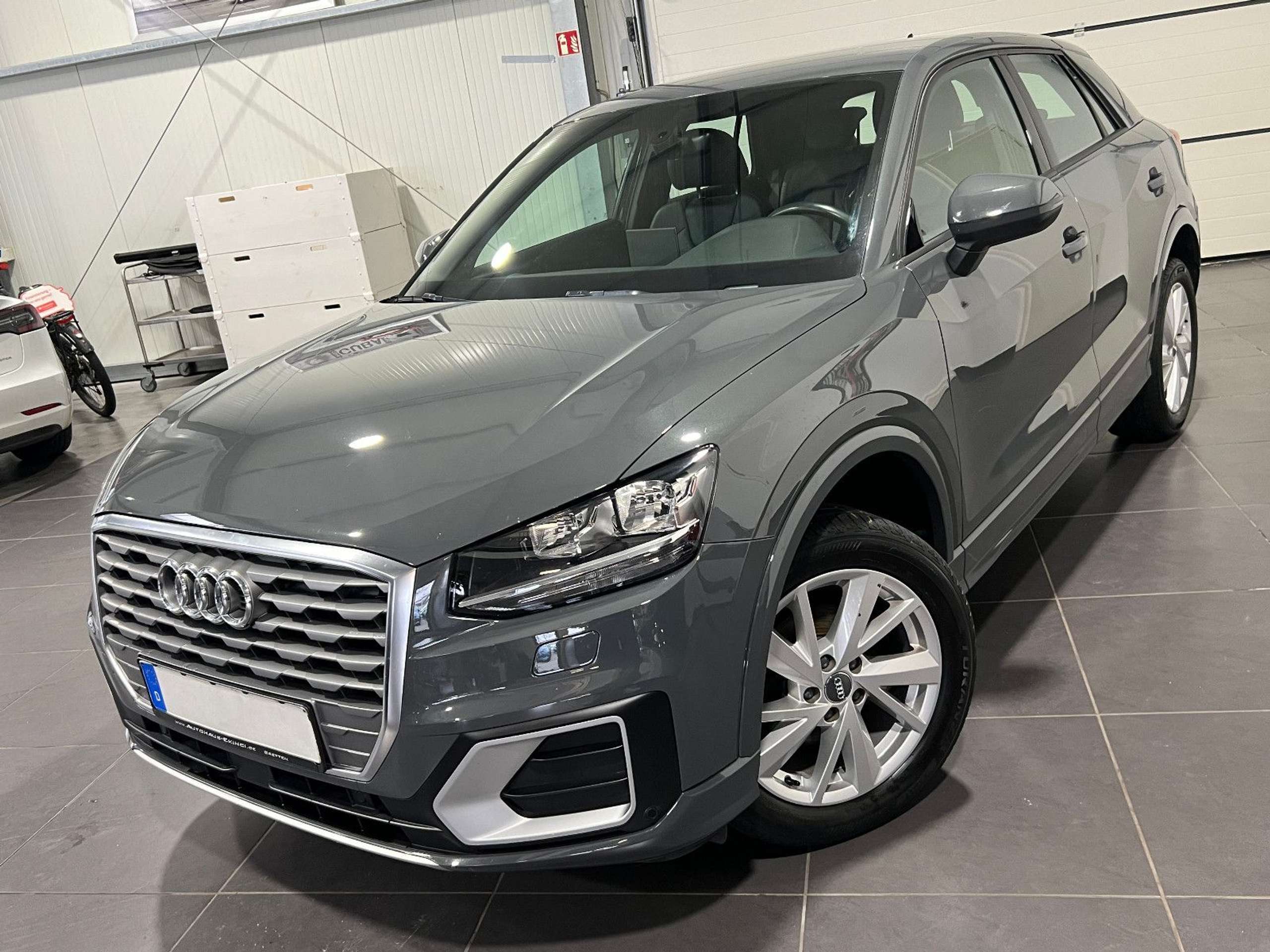 Audi - Q2