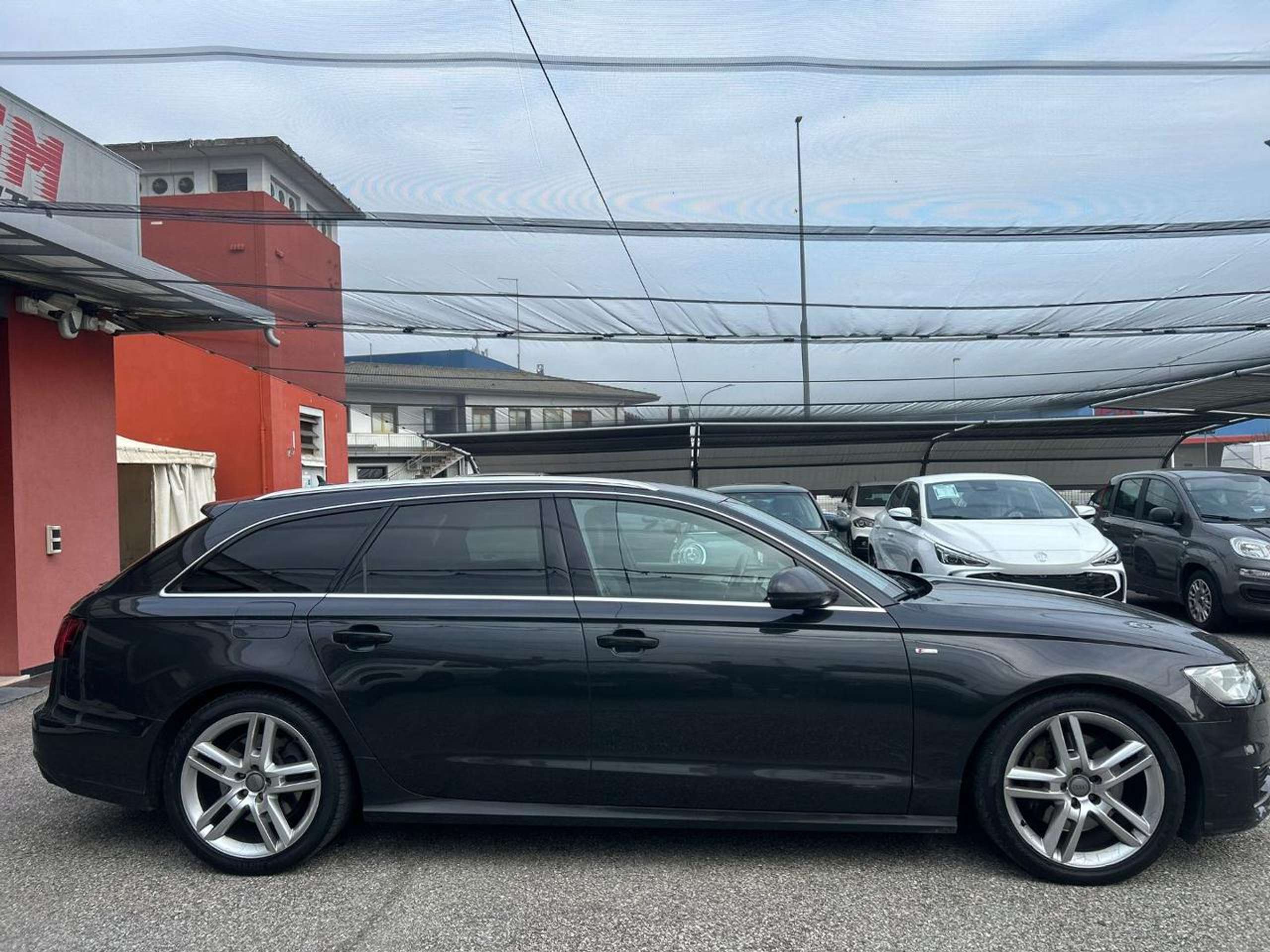 Audi - A6