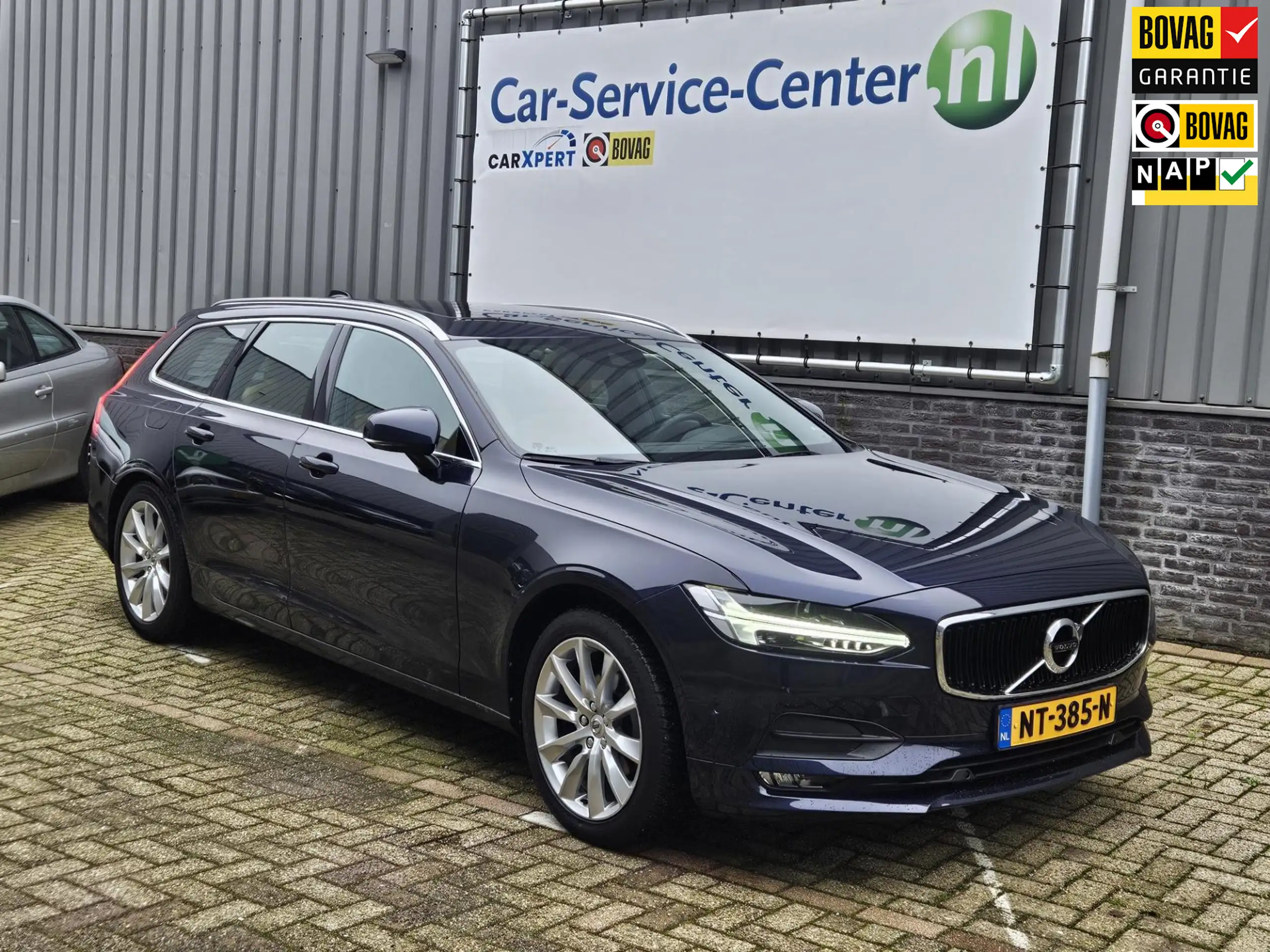 Volvo - V90