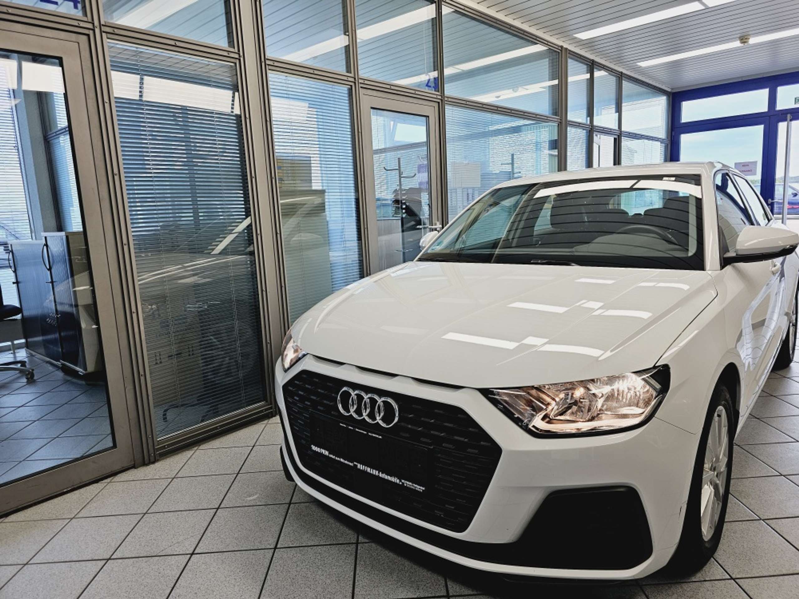 Audi - A1