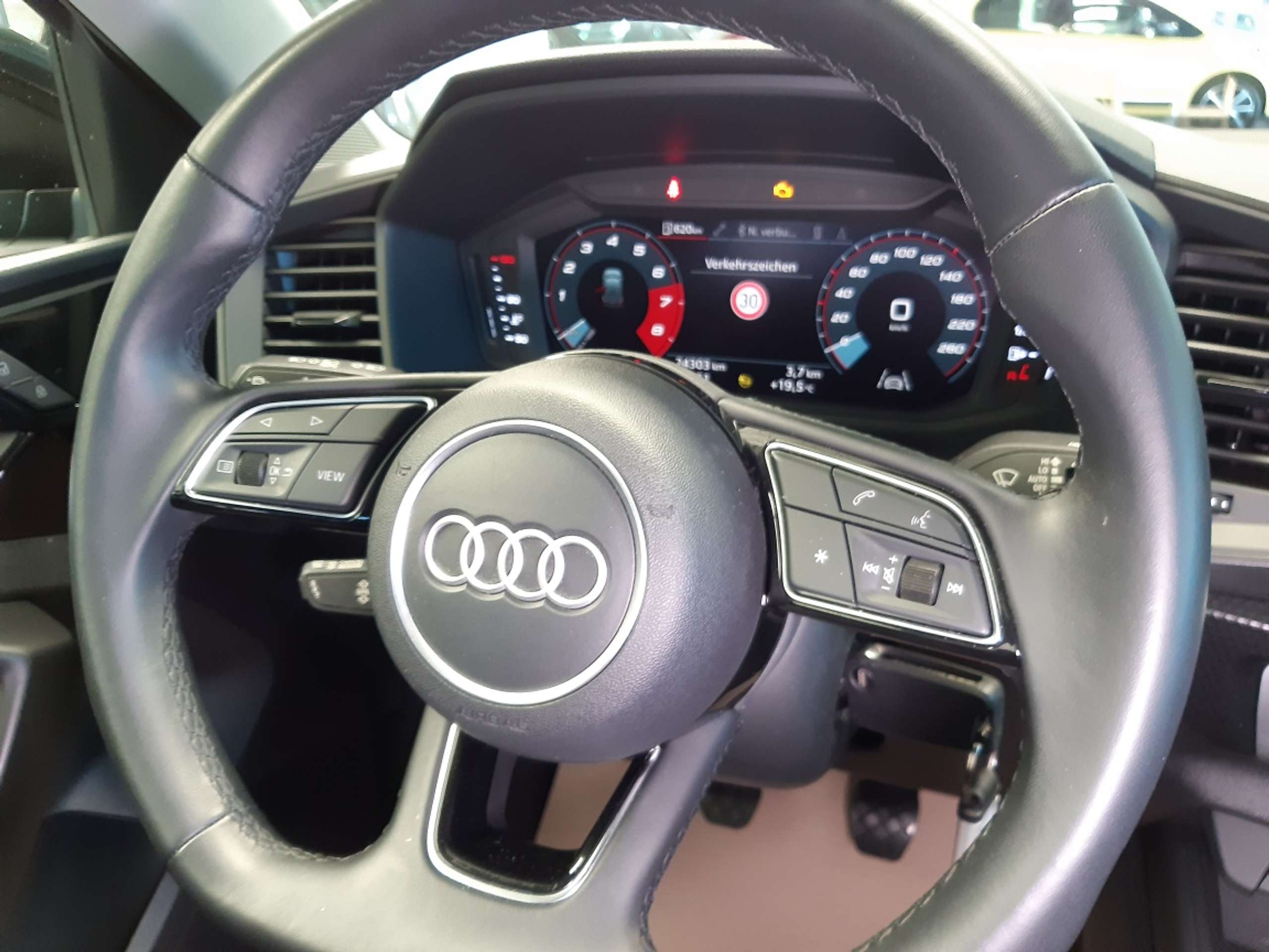 Audi - A1