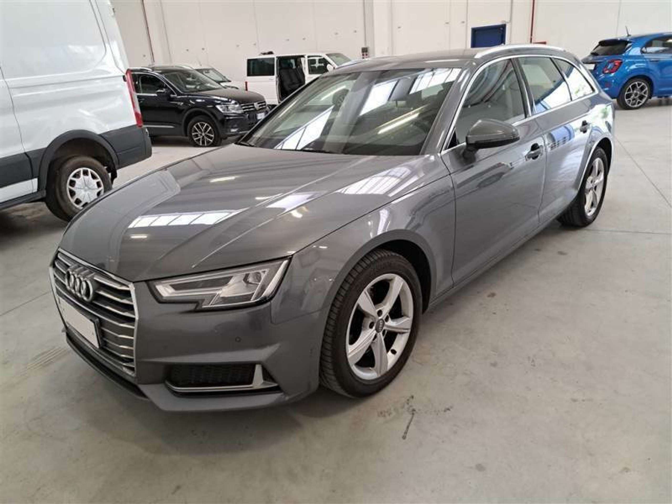 Audi - A4