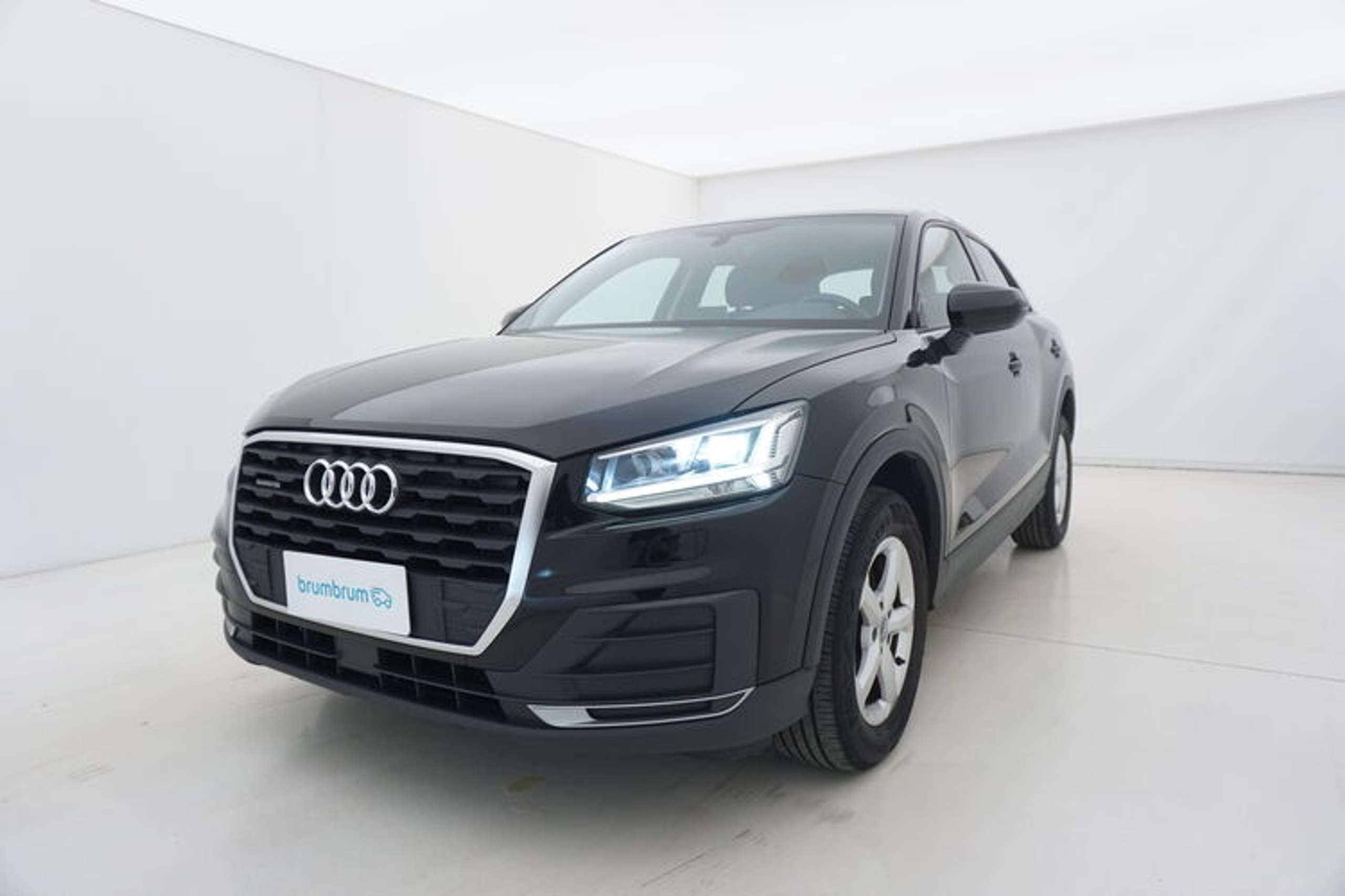 Audi - Q2