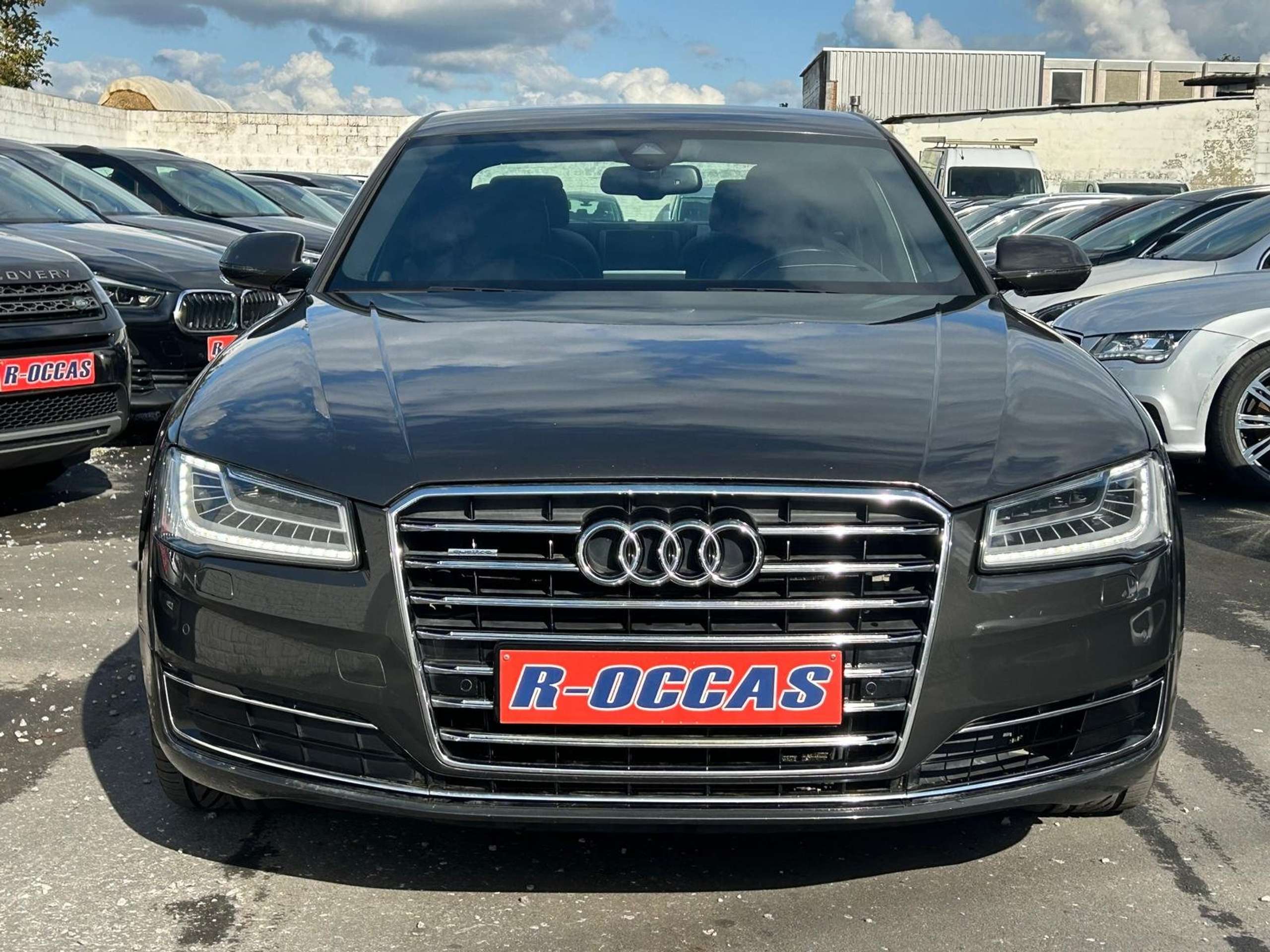 Audi - A8