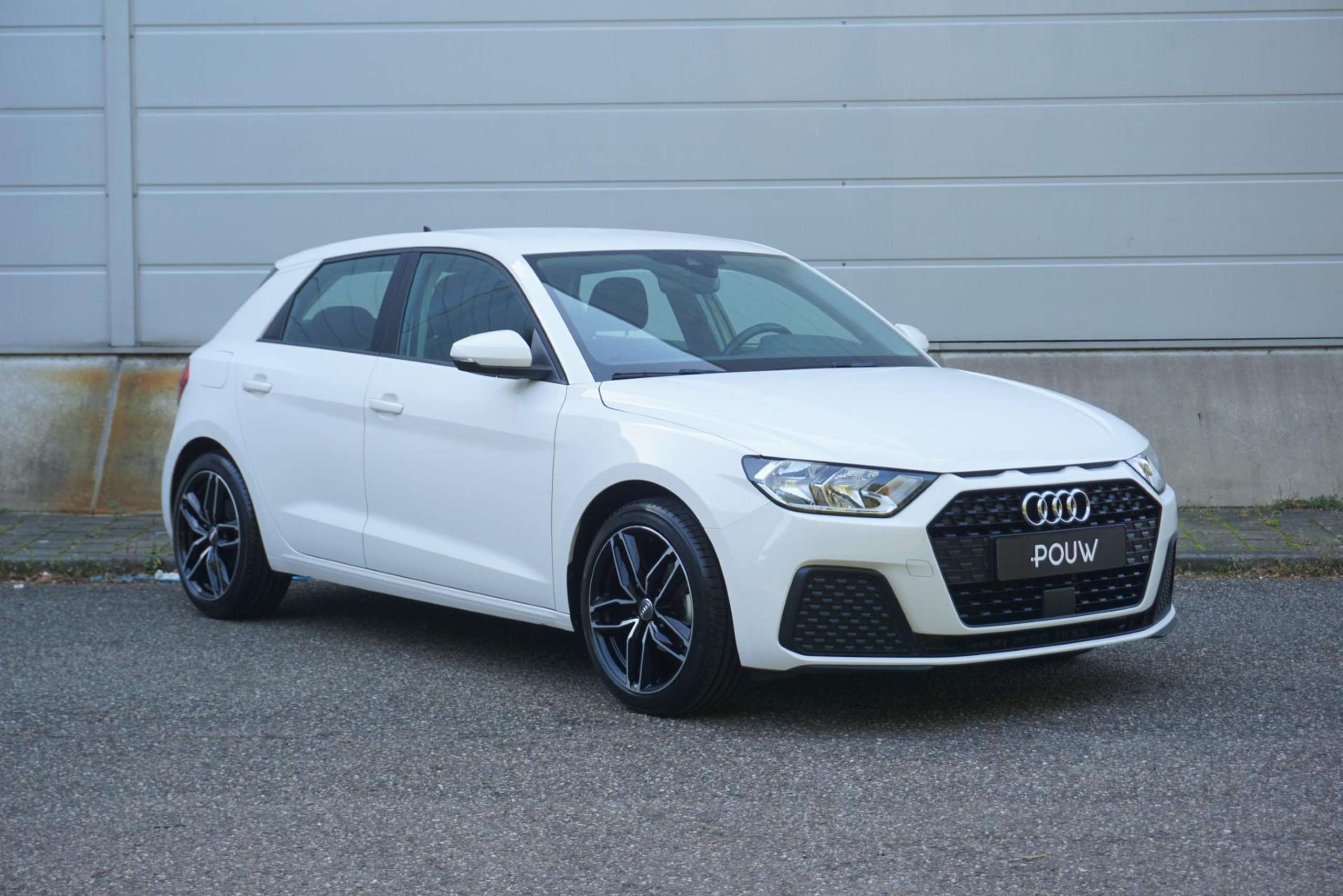 Audi - A1