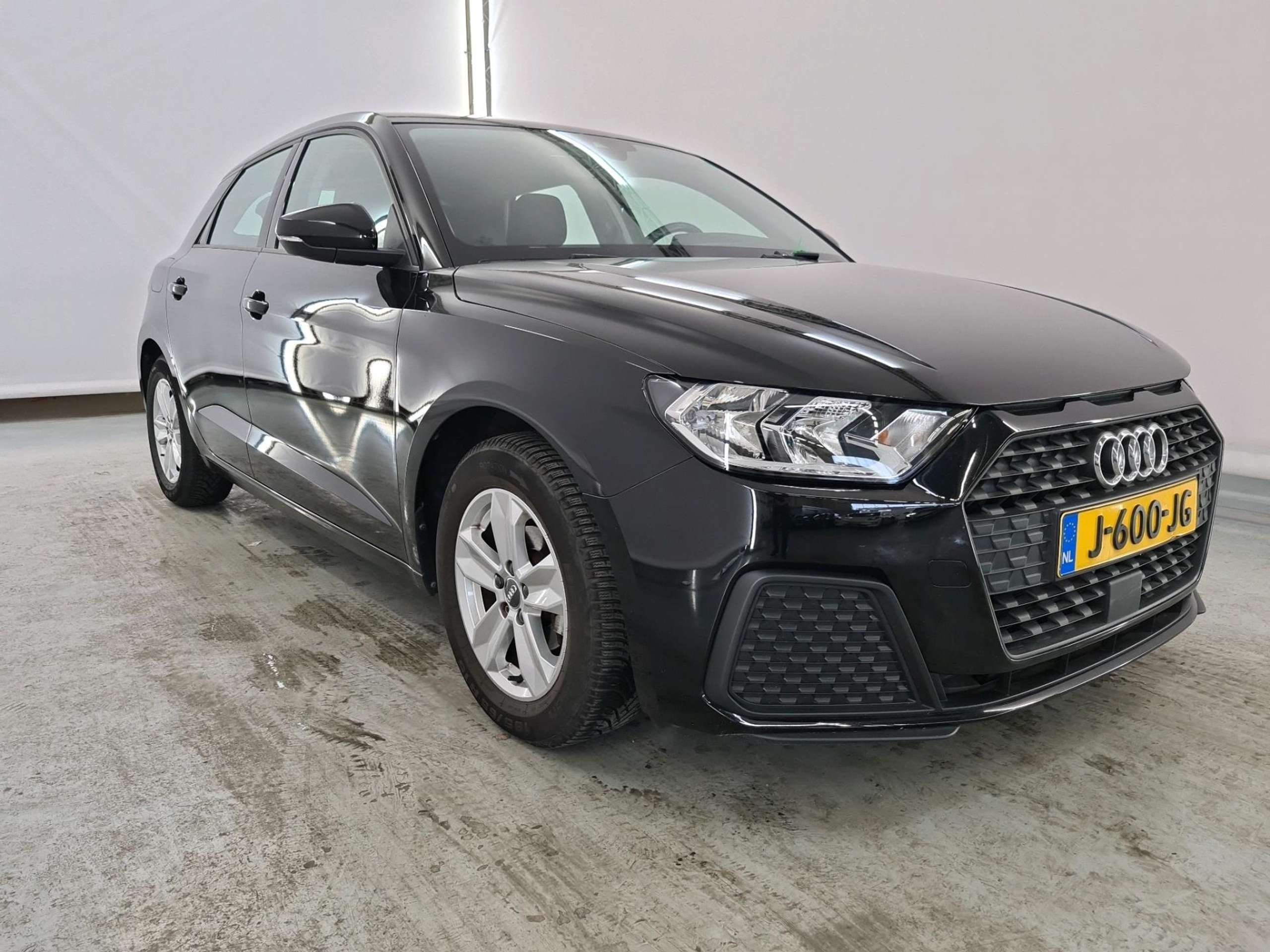 Audi - A1