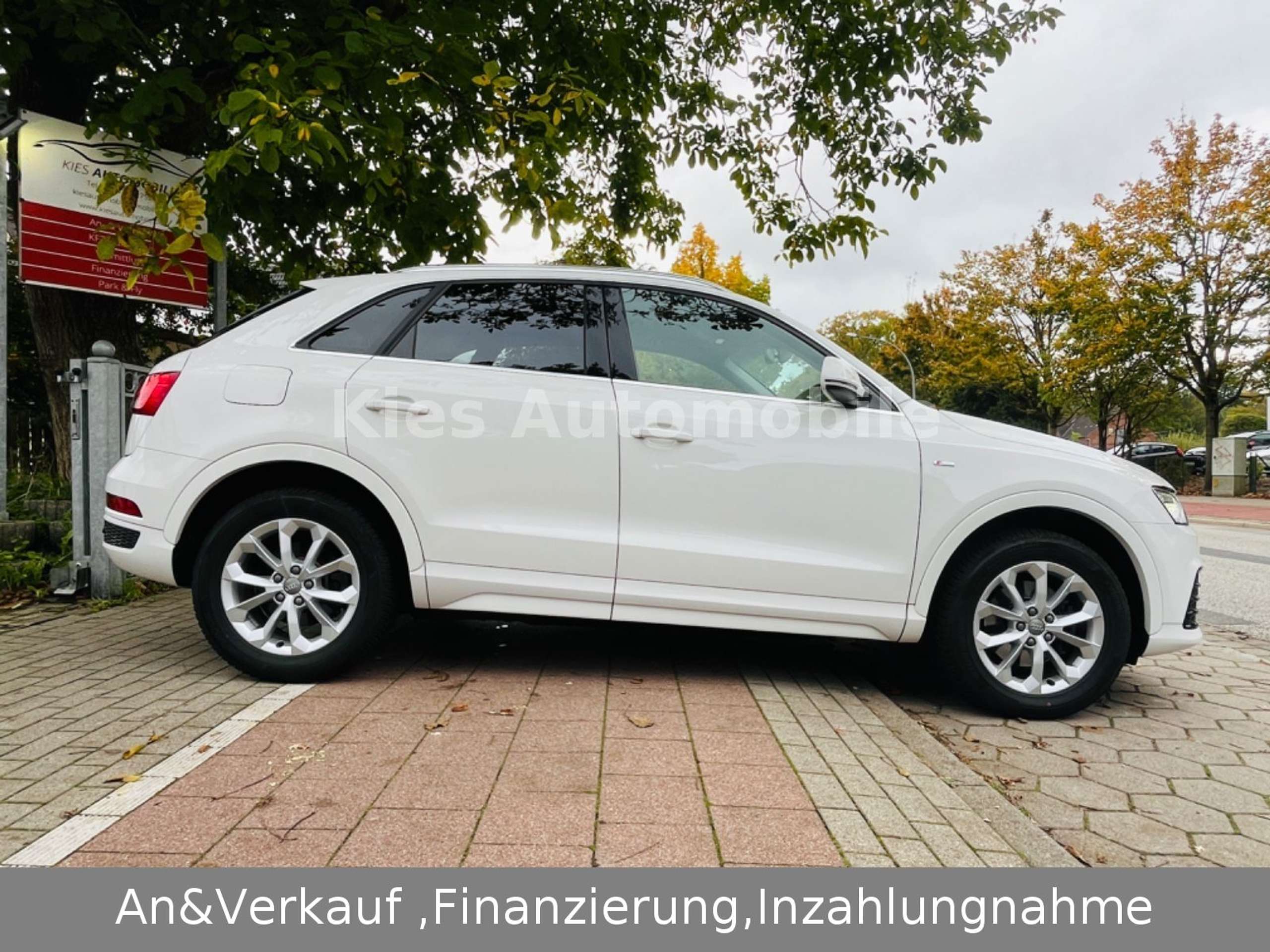 Audi - Q3