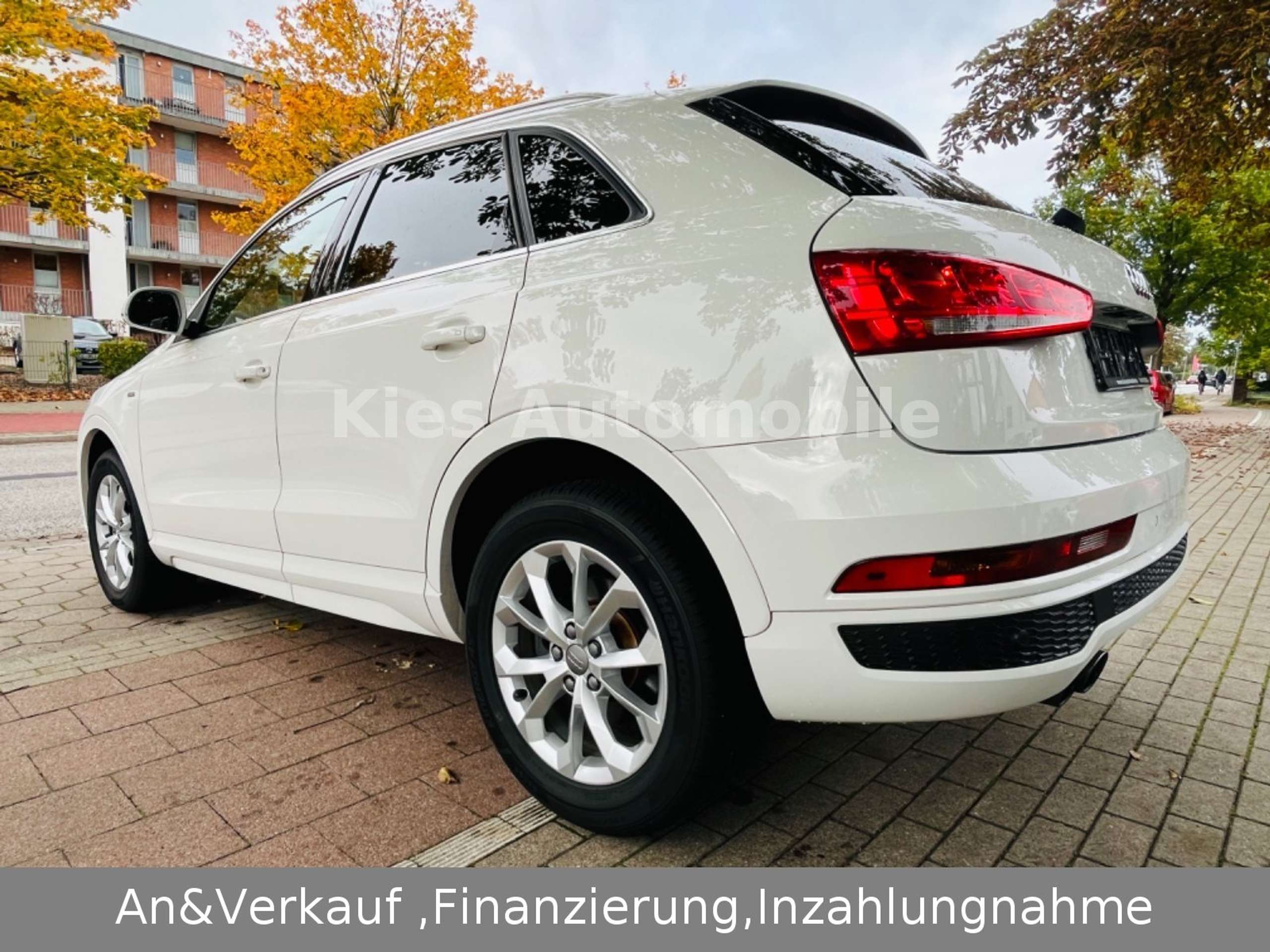 Audi - Q3