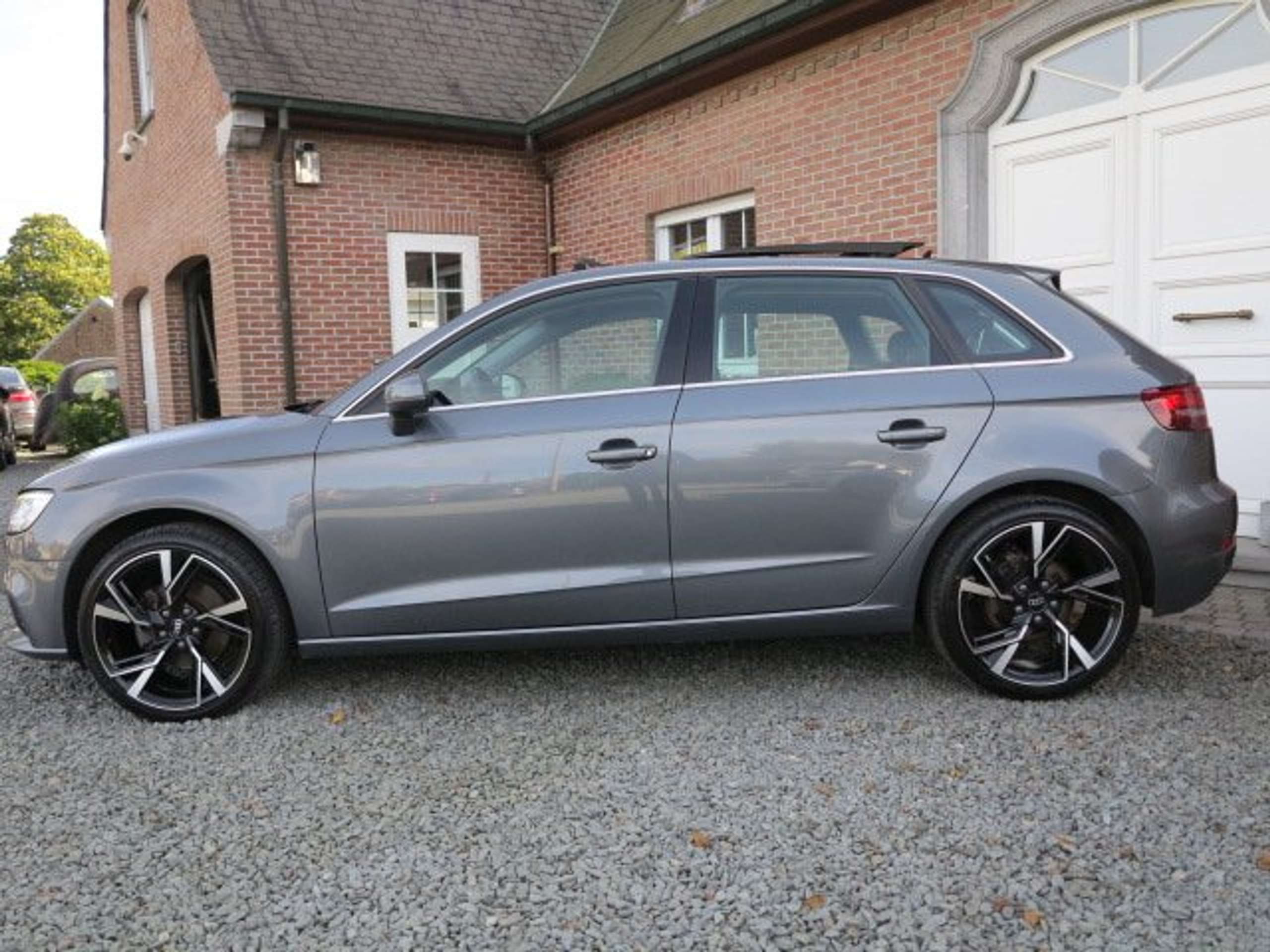 Audi - A3