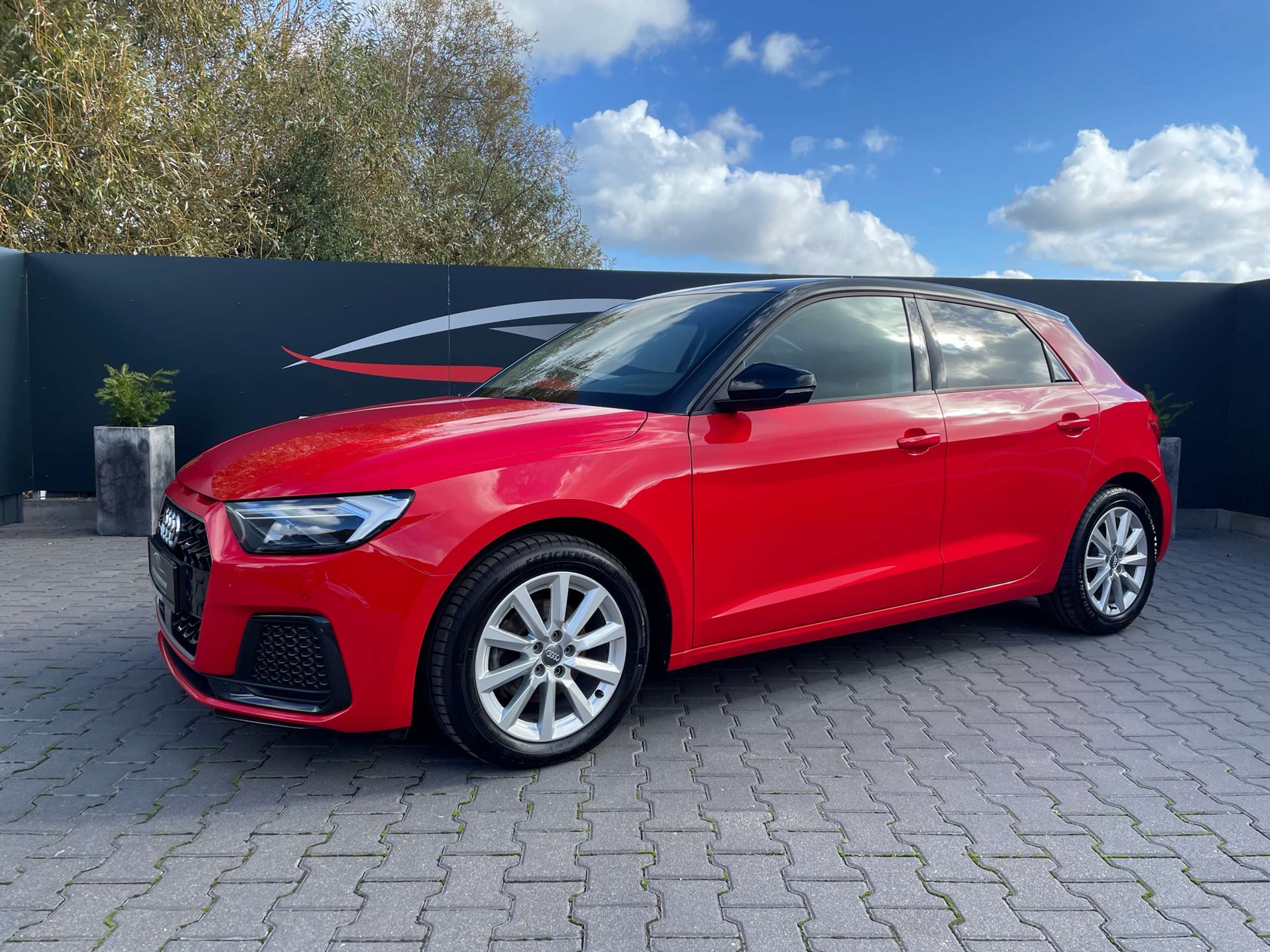 Audi - A1