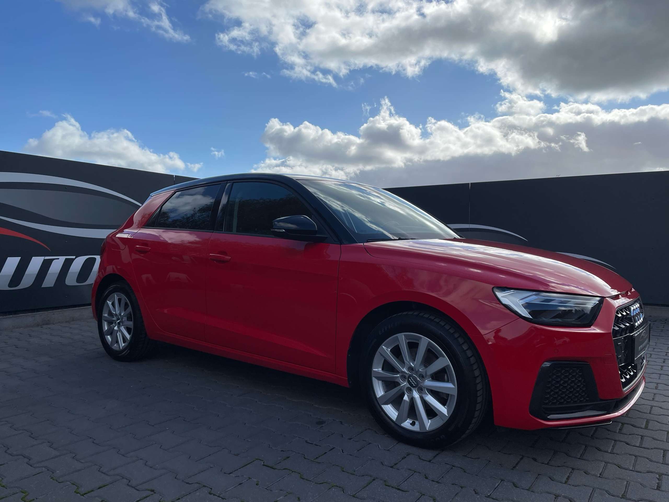 Audi - A1