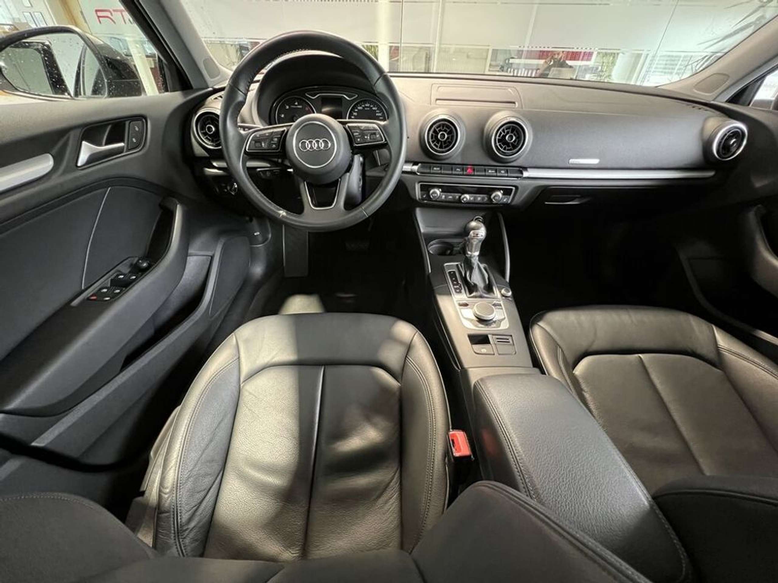 Audi - A3