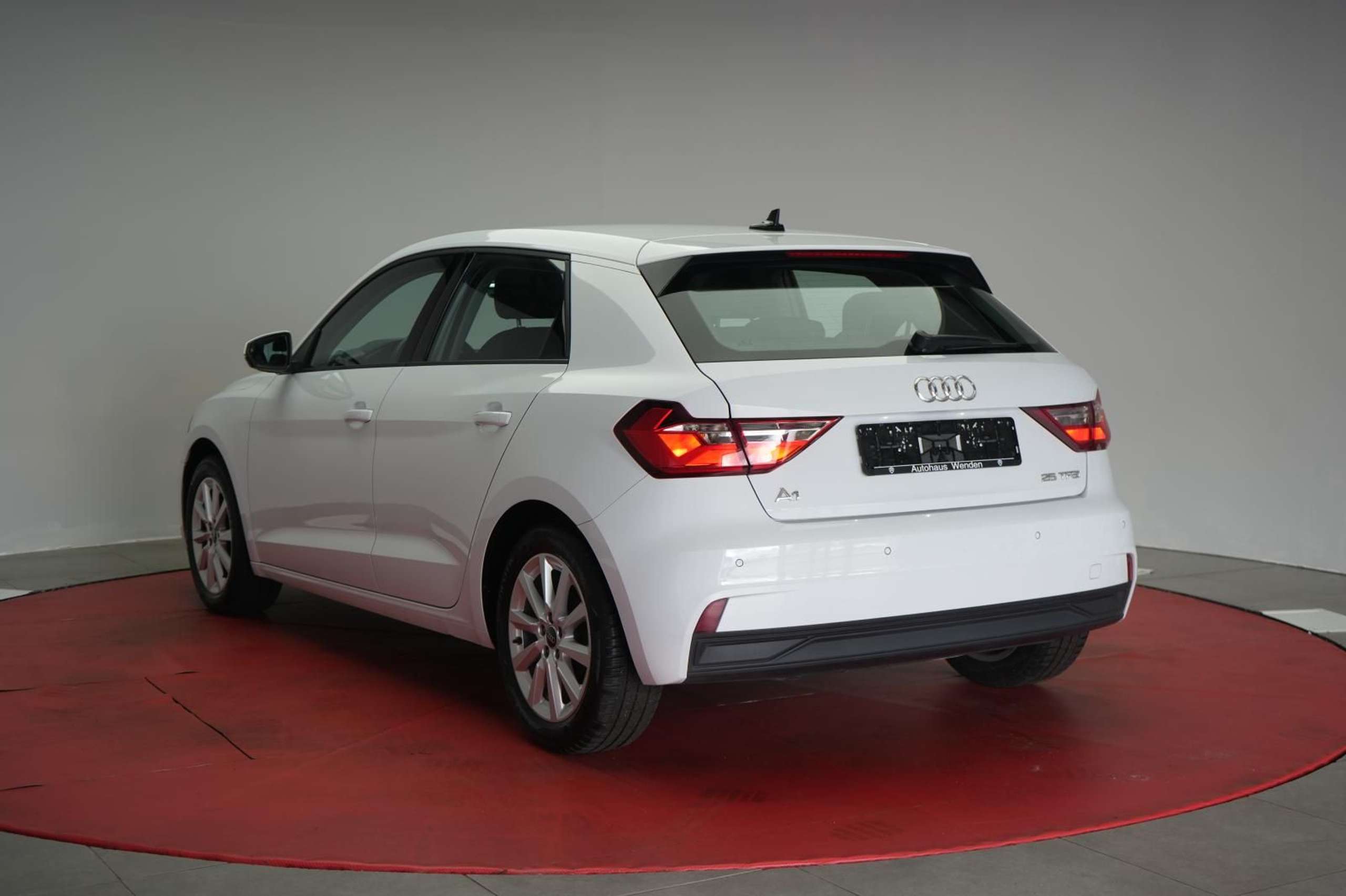 Audi - A1