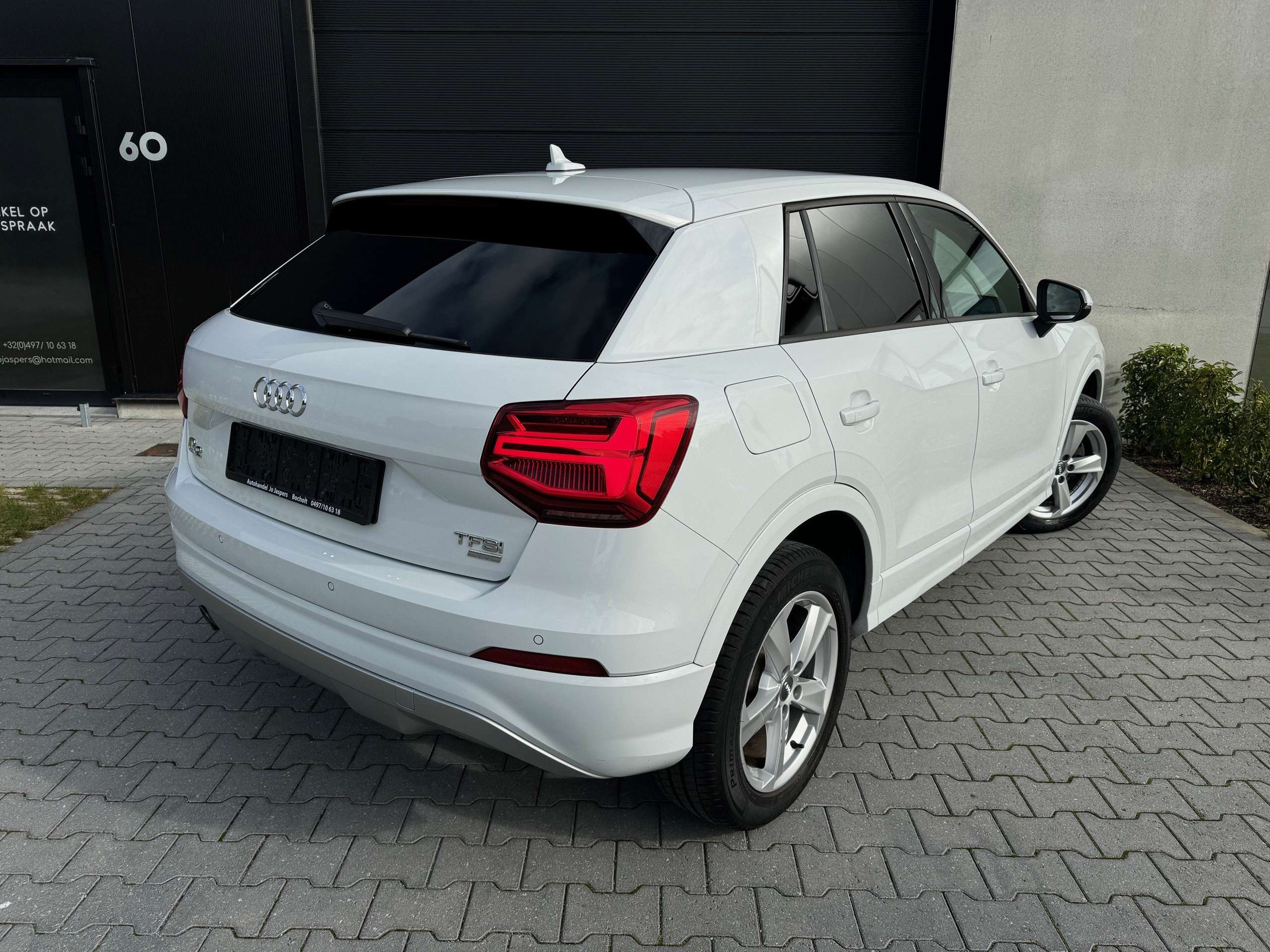 Audi - Q2