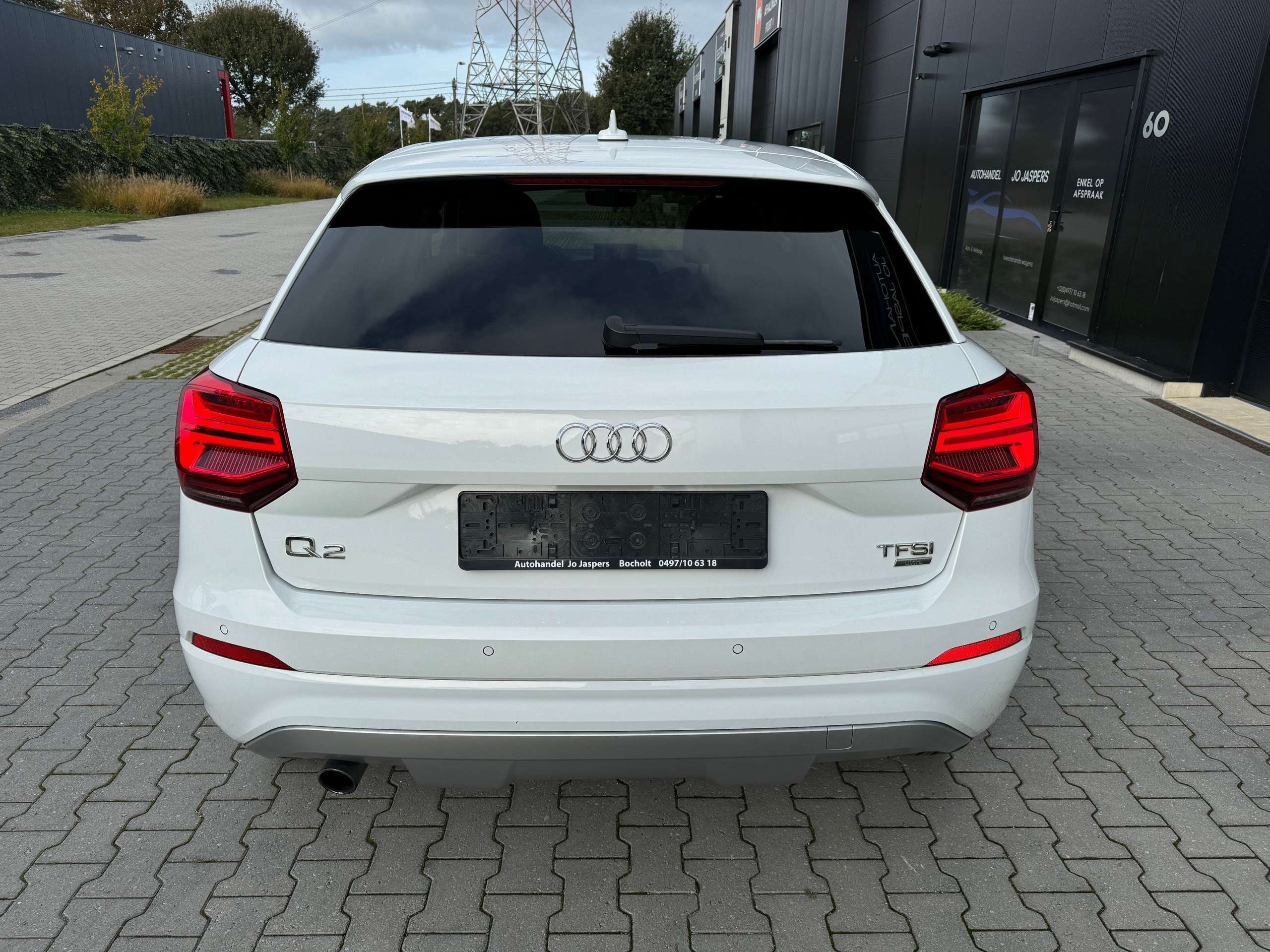 Audi - Q2