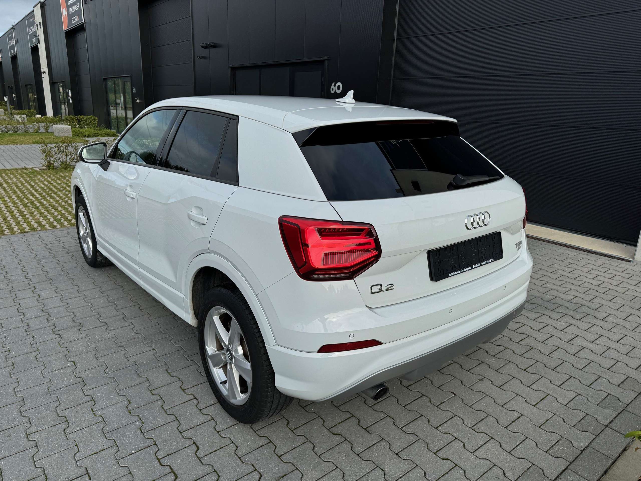 Audi - Q2