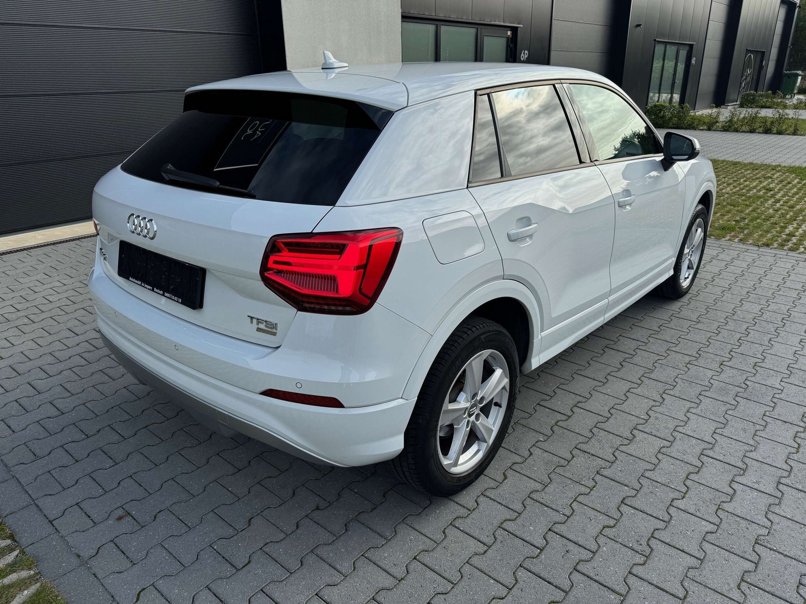 Audi - Q2