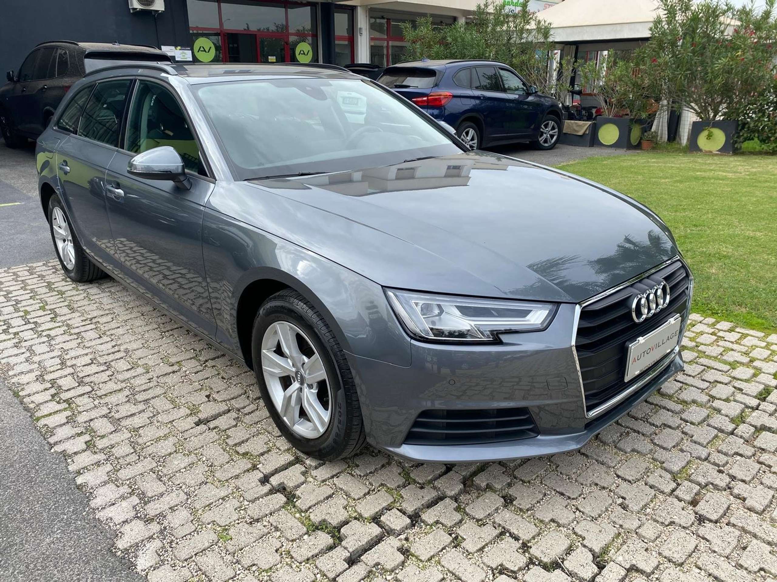 Audi - A4