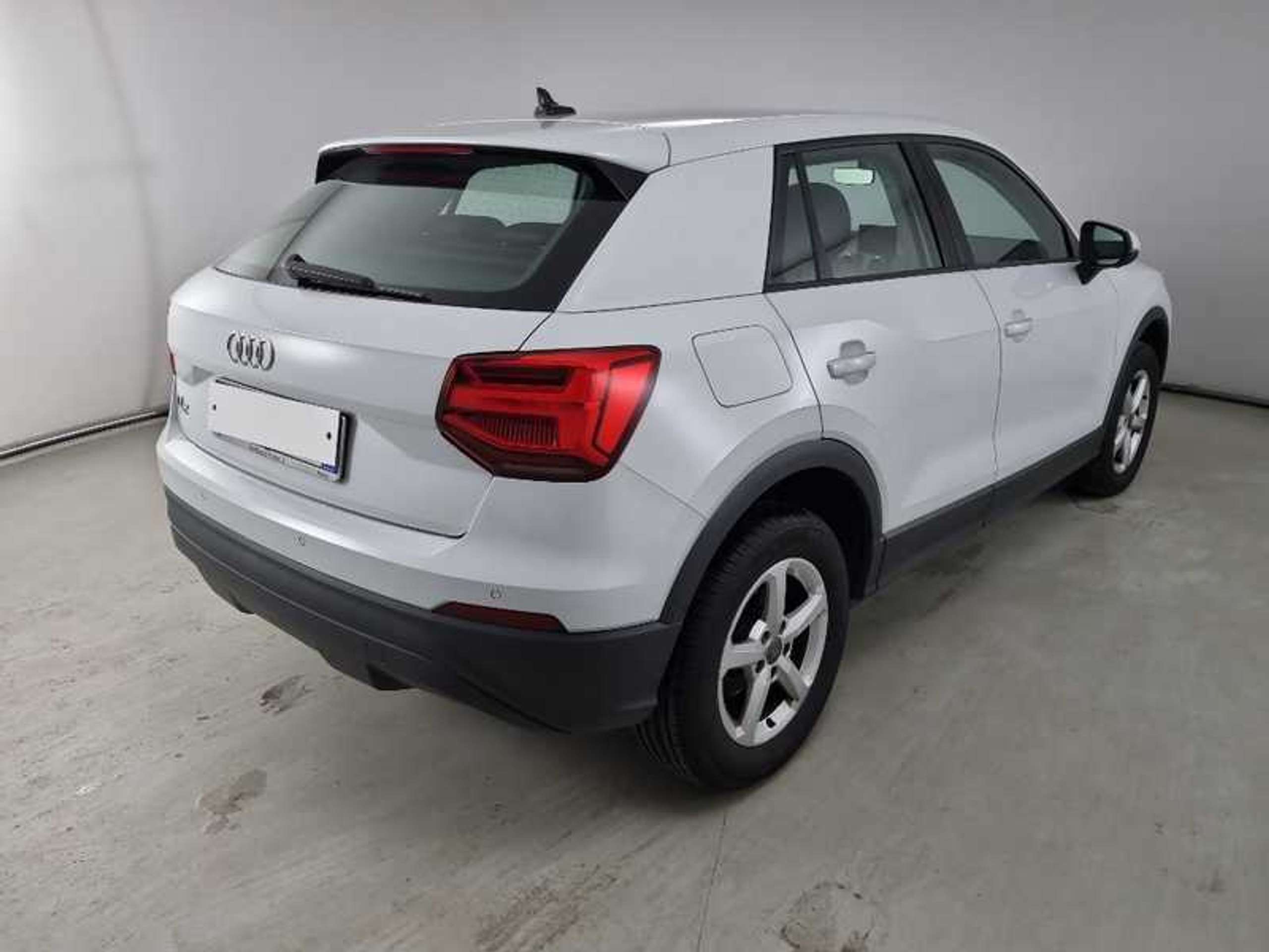 Audi - Q2