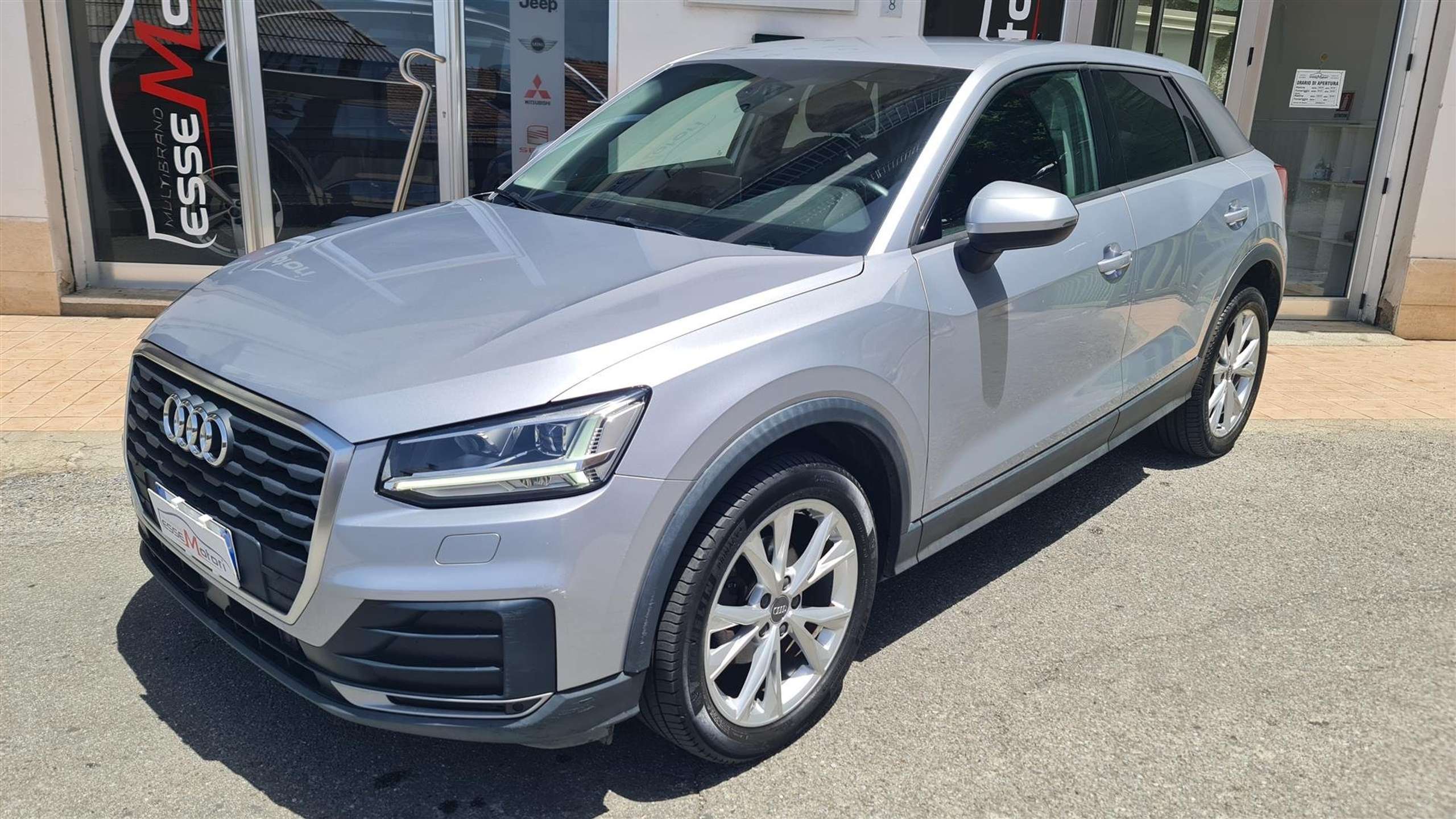 Audi - Q2