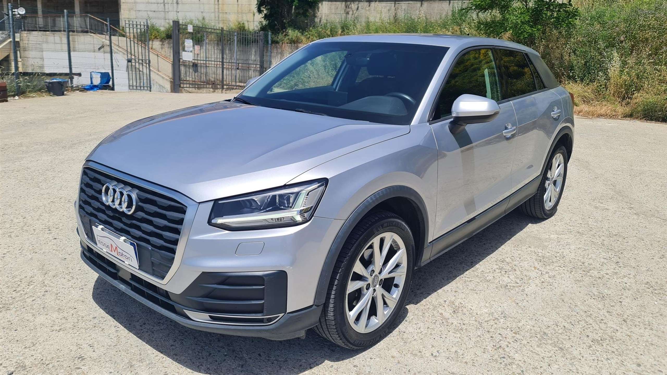 Audi - Q2