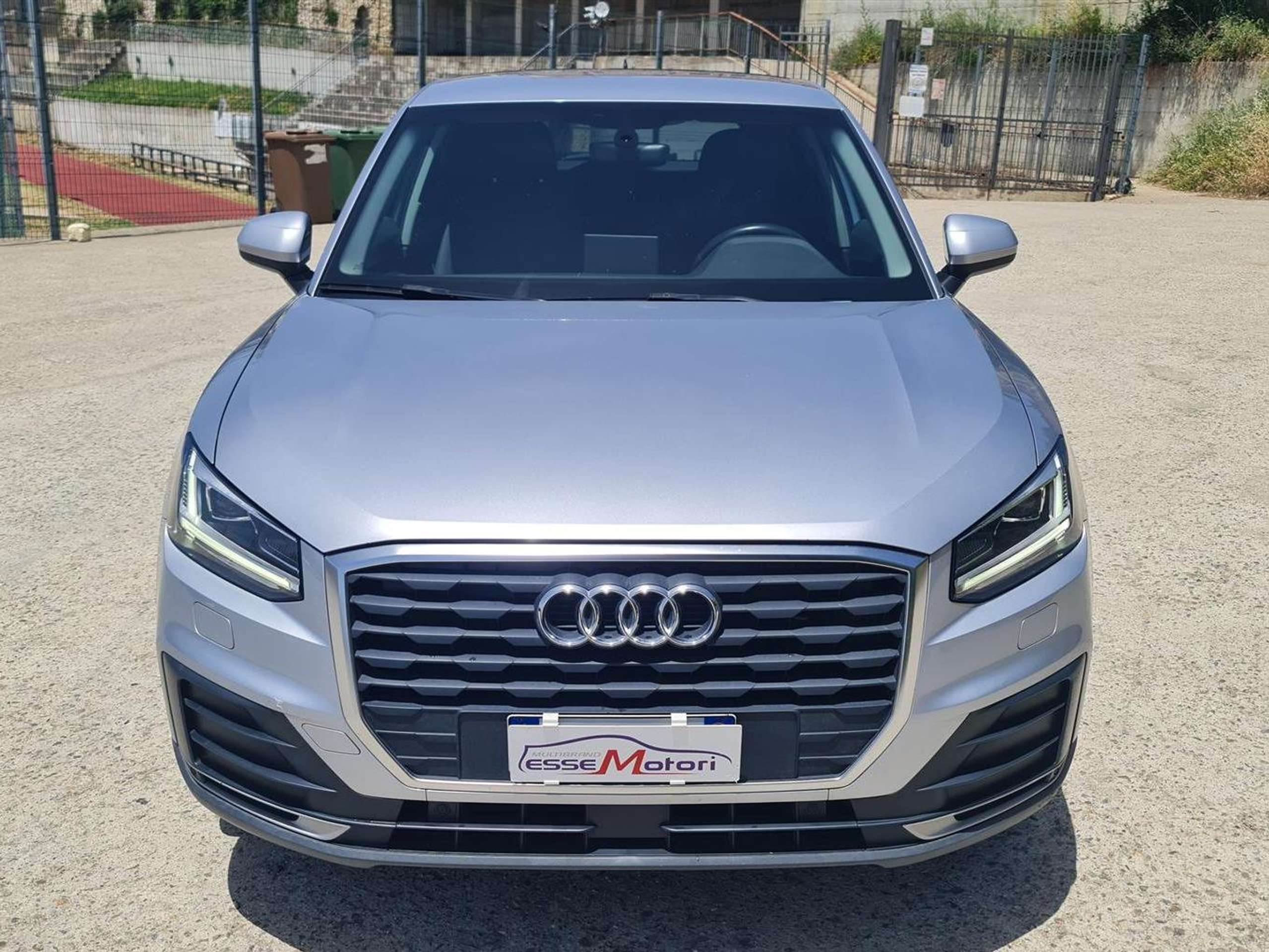 Audi - Q2