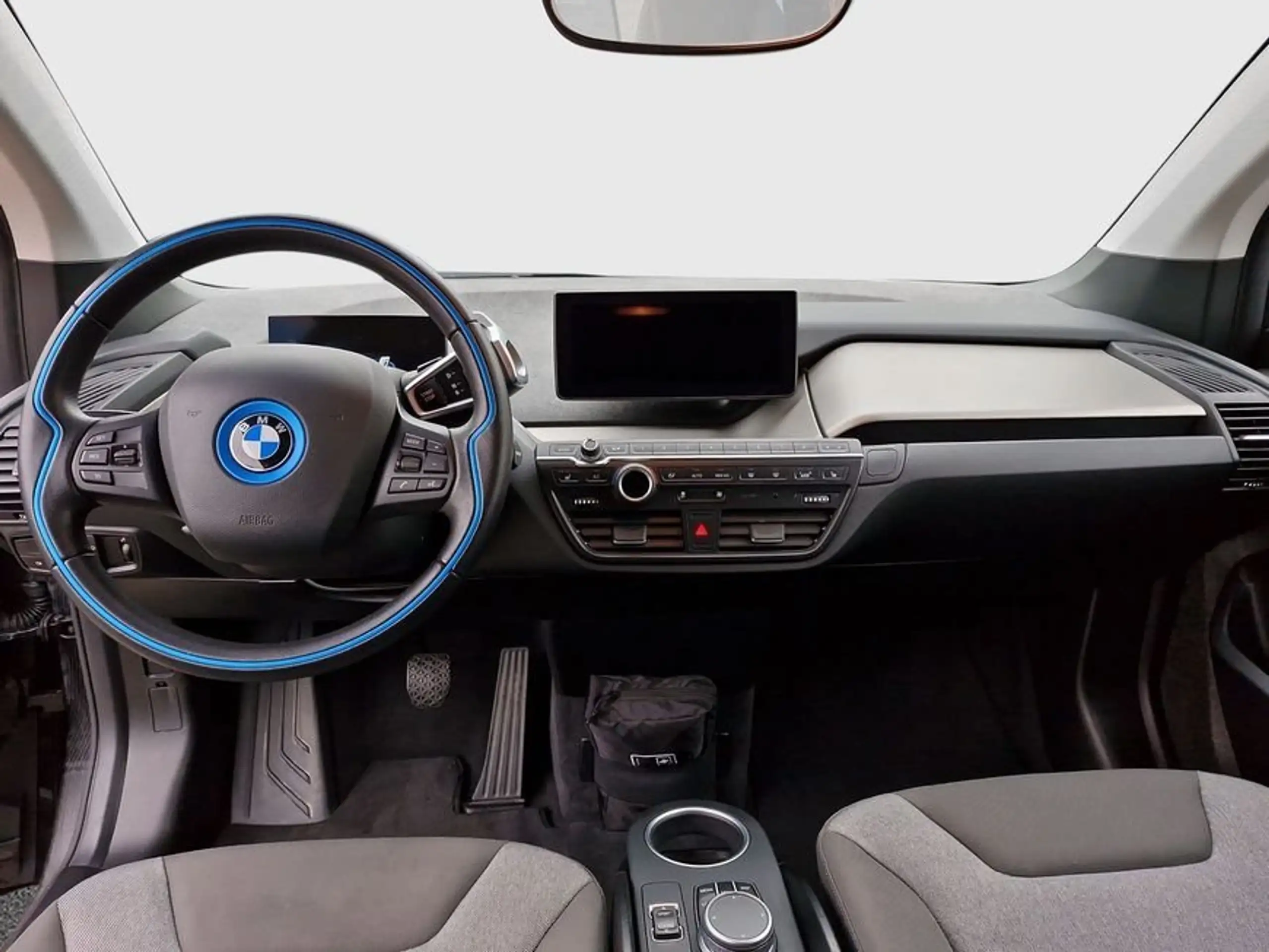 BMW - i3