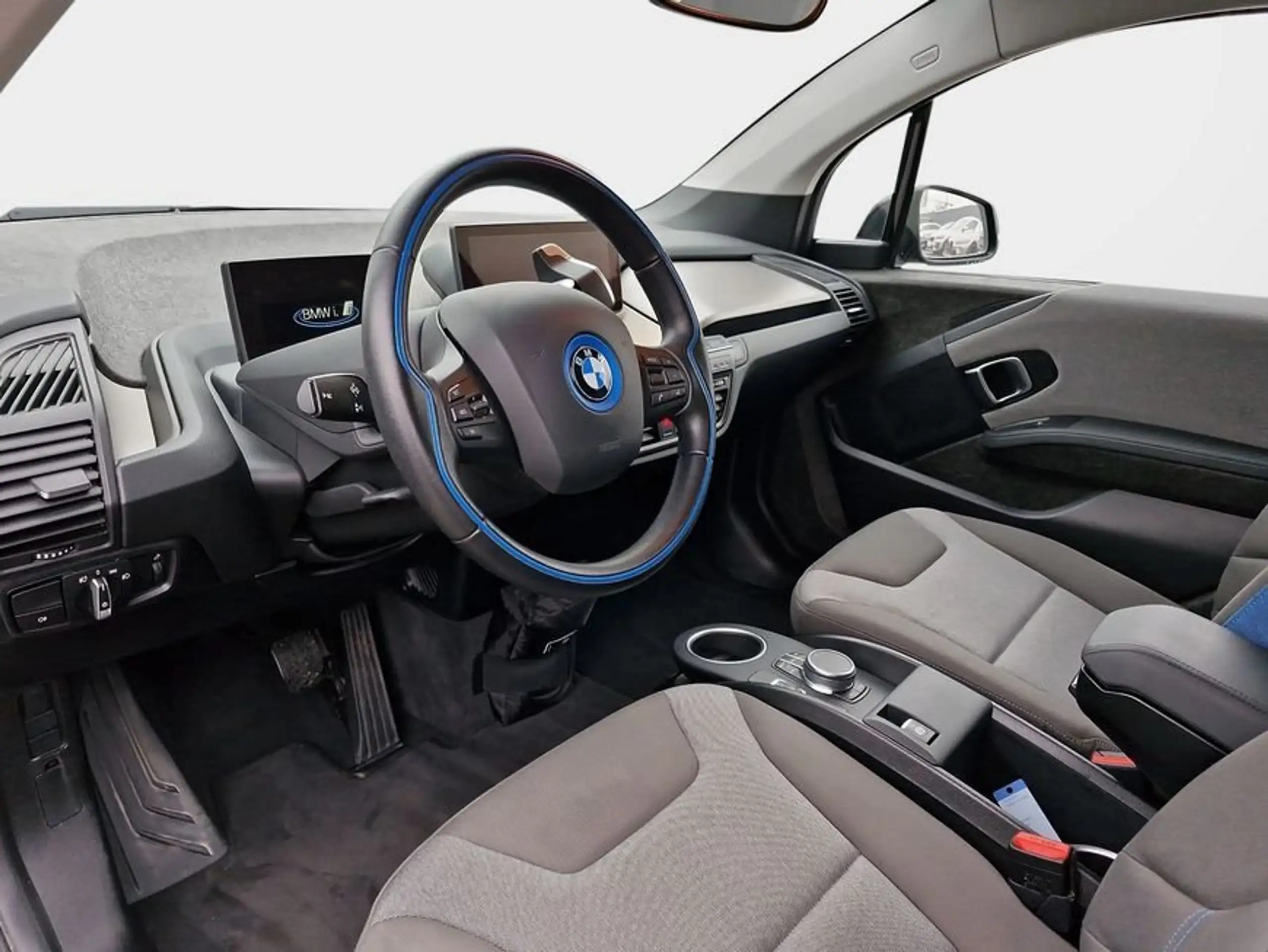 BMW - i3