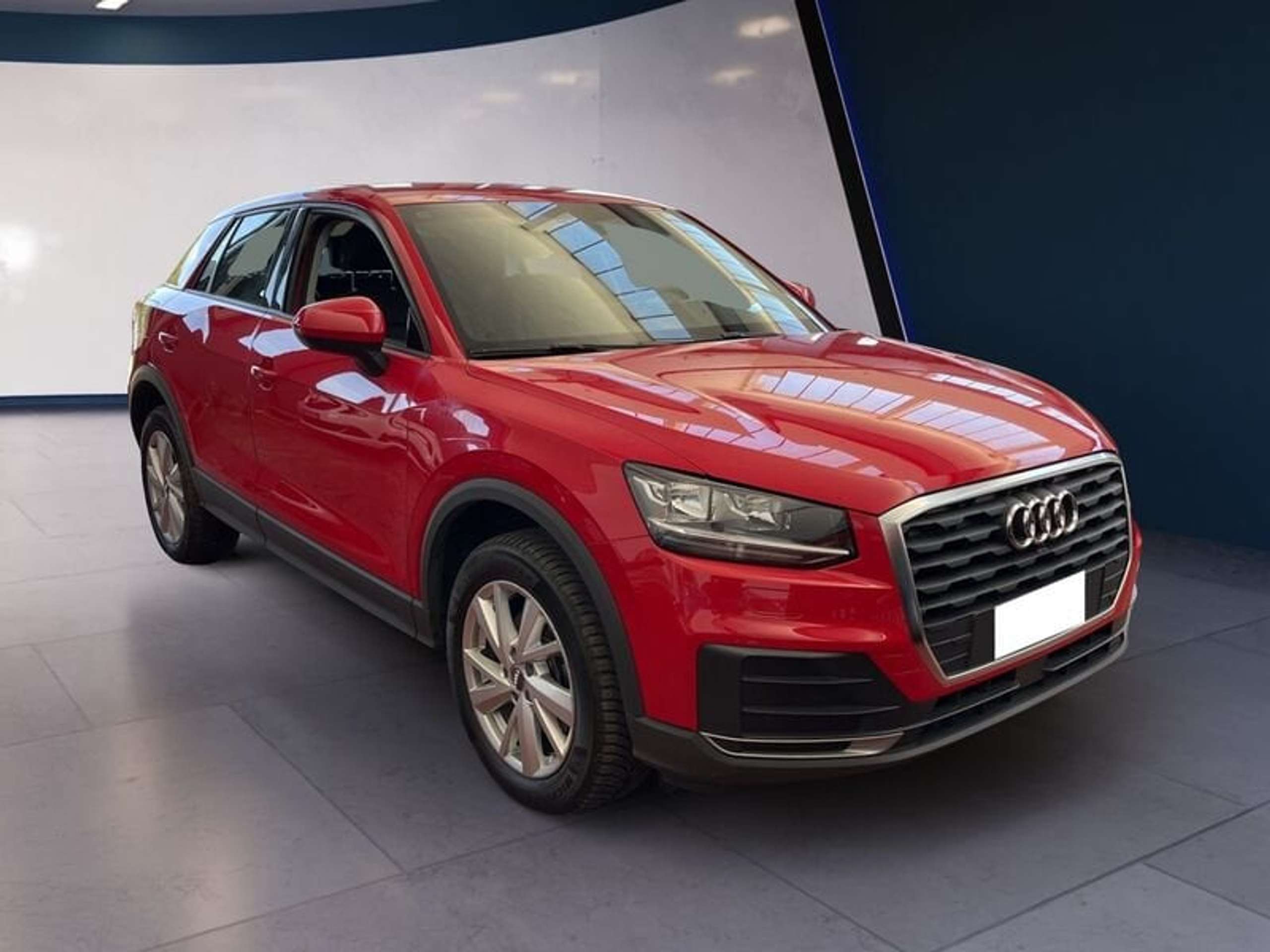 Audi - Q2