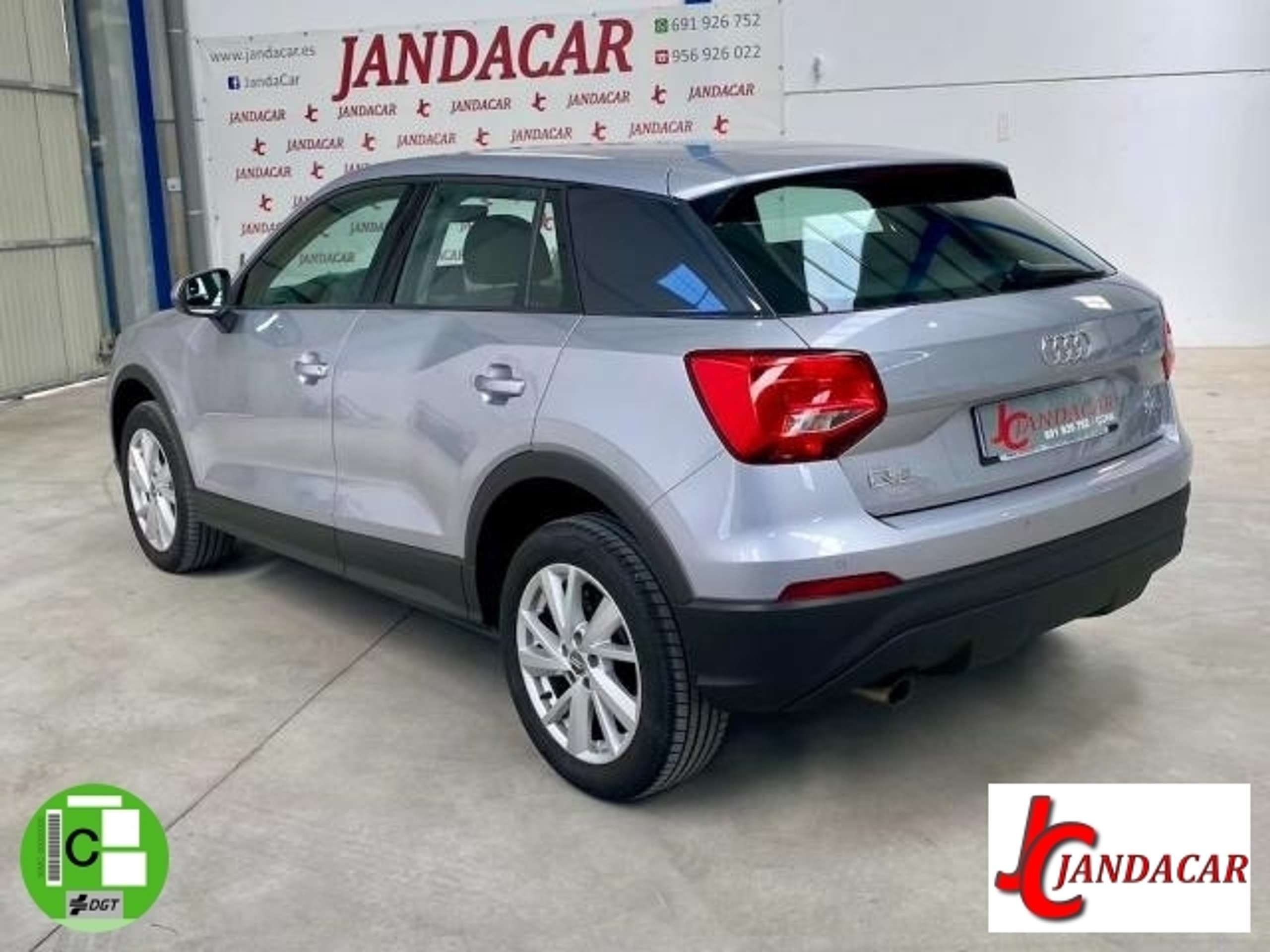 Audi - Q2