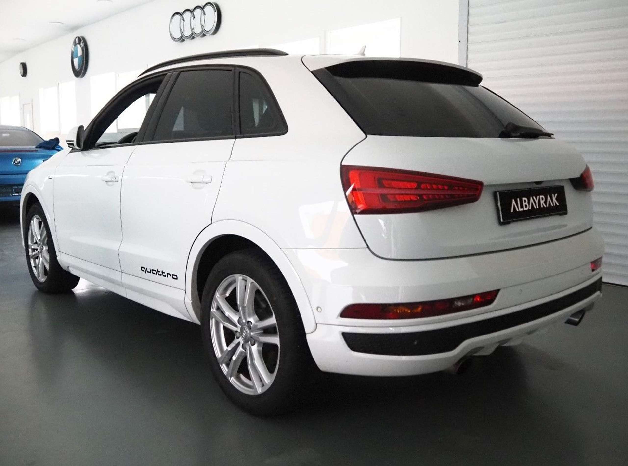 Audi - Q3