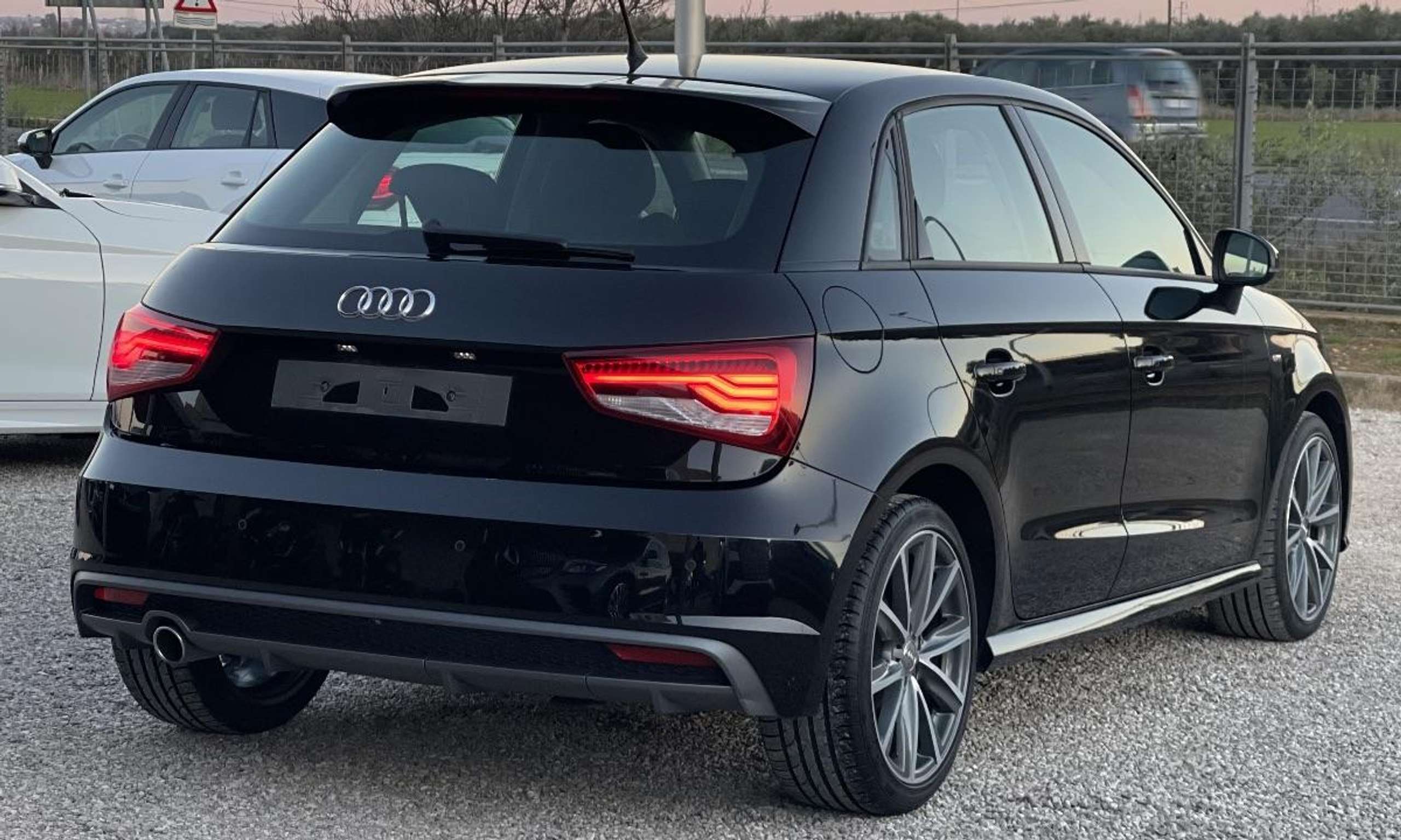 Audi - A1