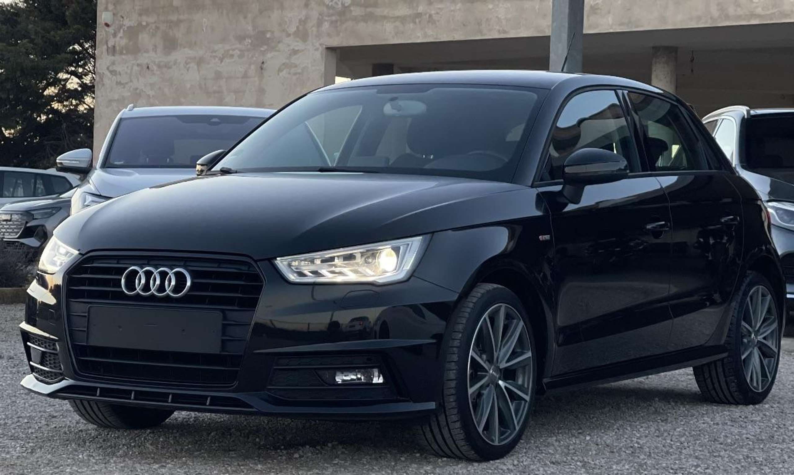 Audi - A1