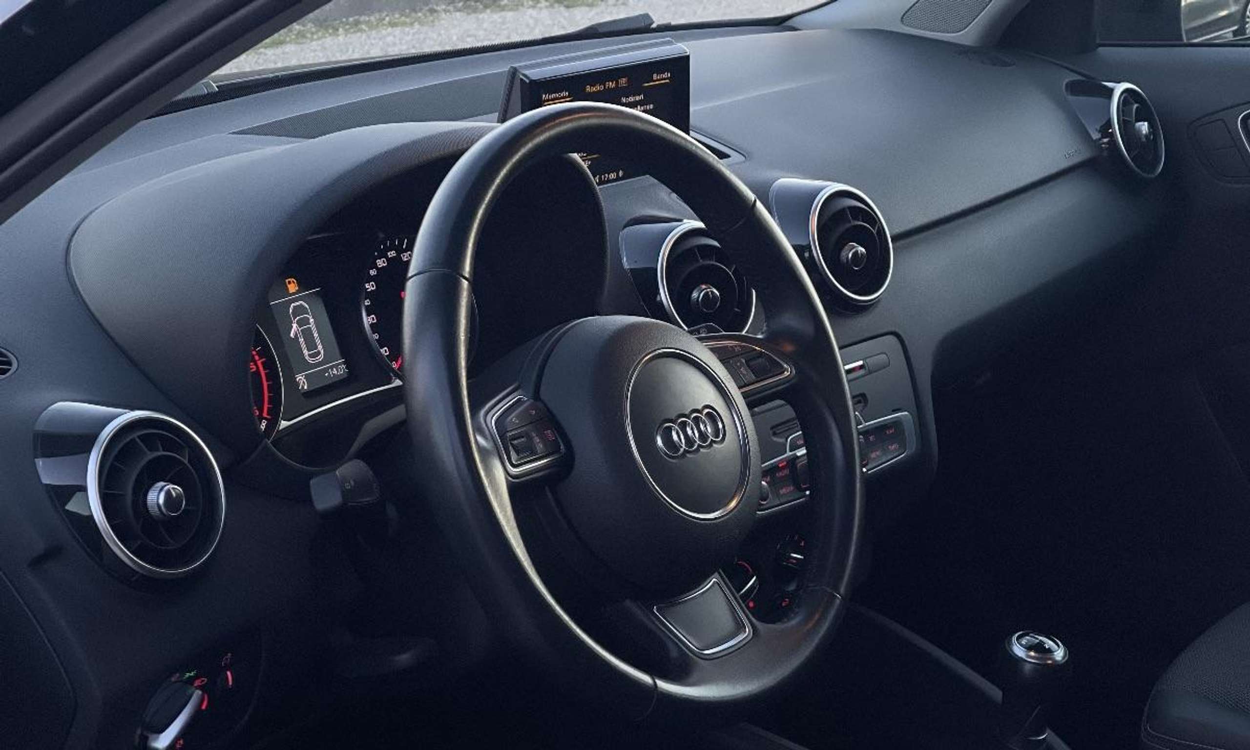 Audi - A1