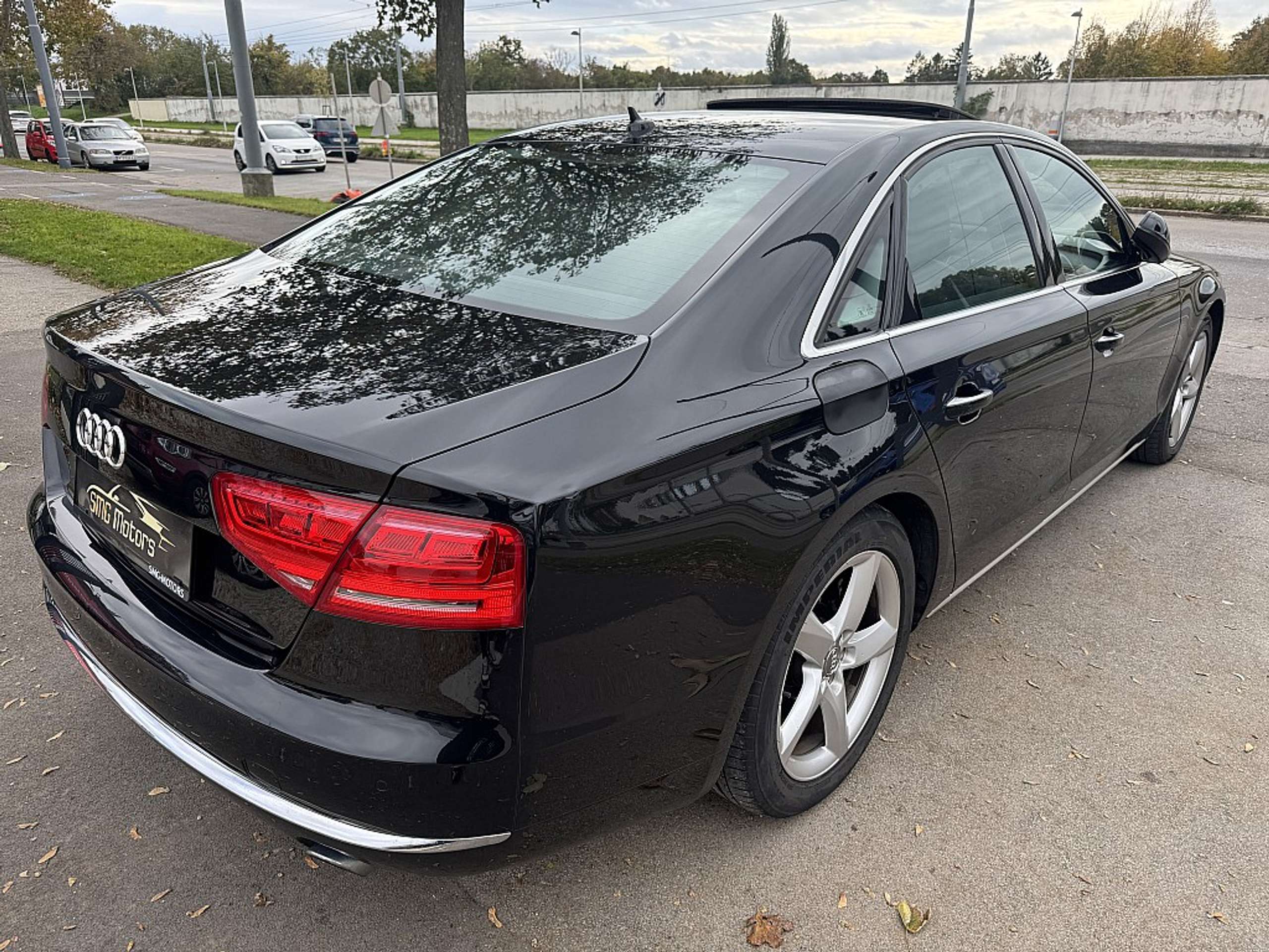 Audi - A8