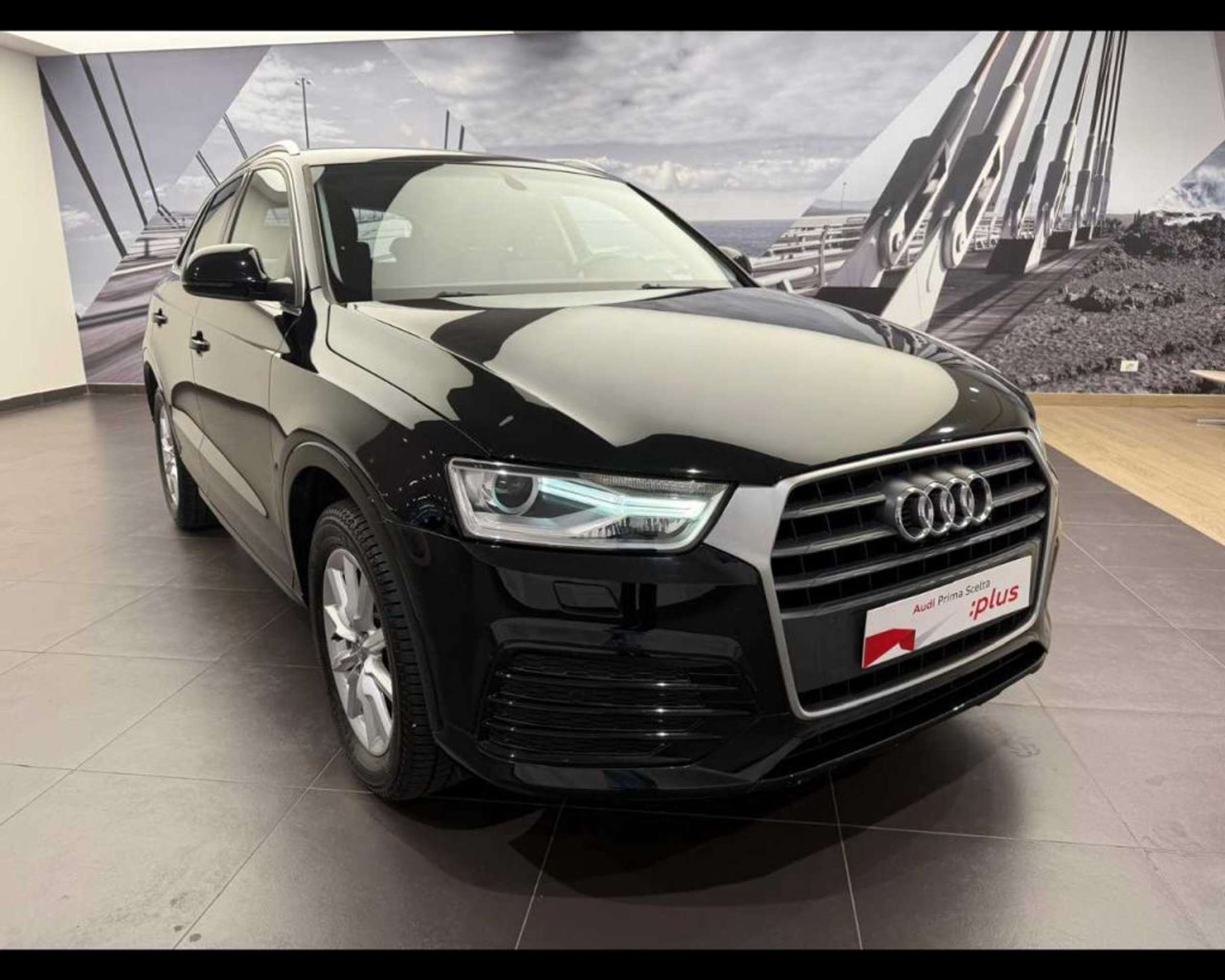 Audi - Q3