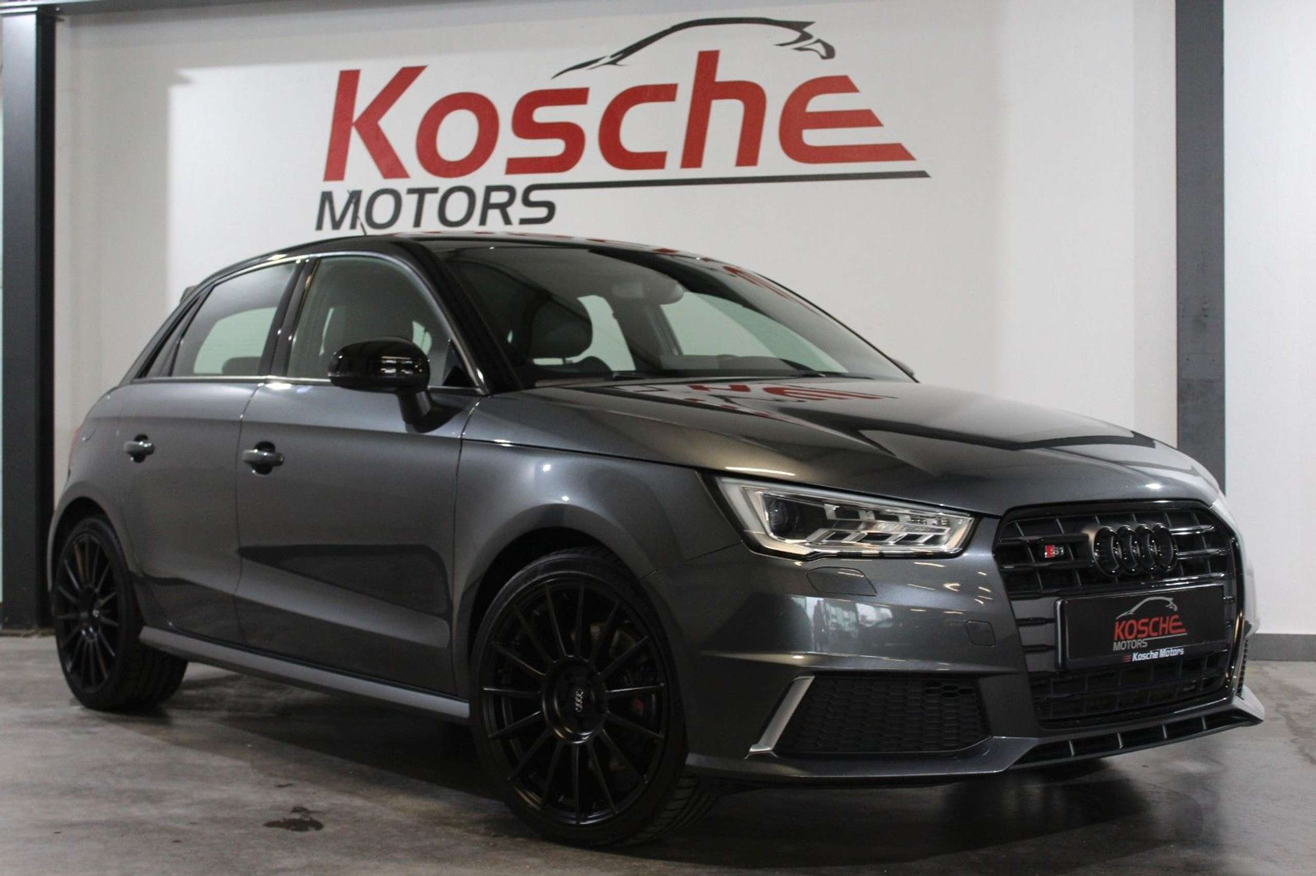 Audi S1 2014