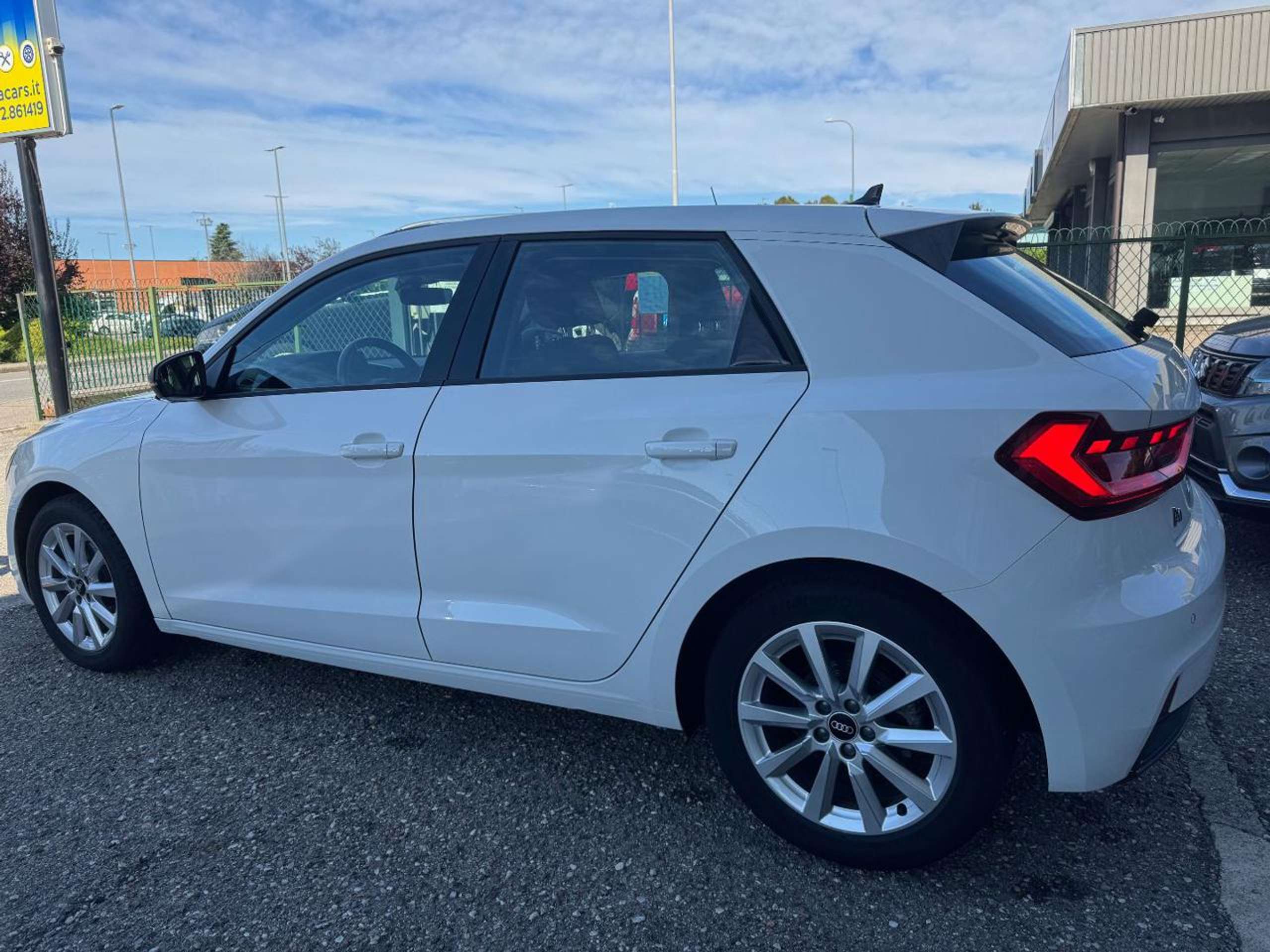 Audi - A1