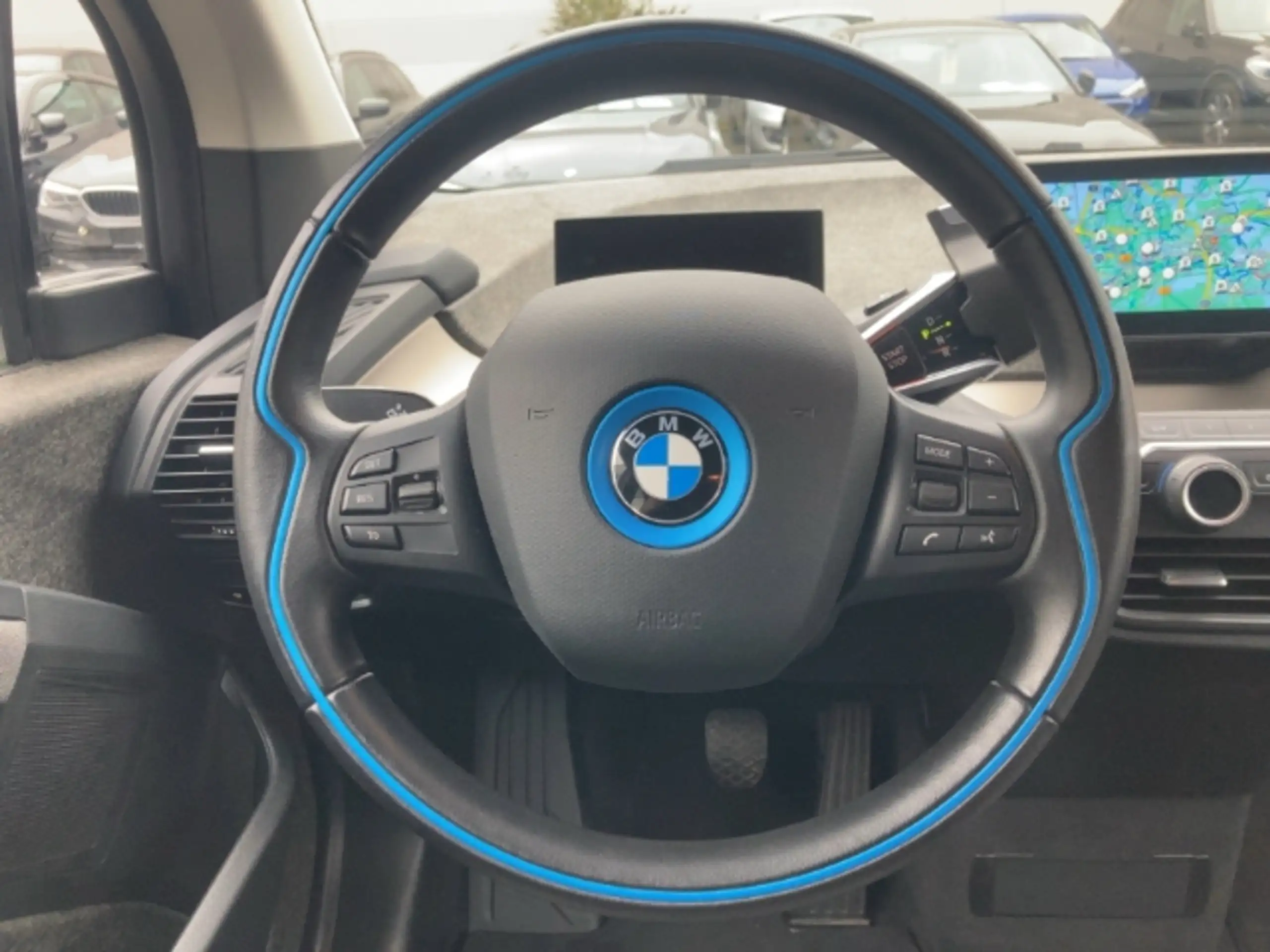 BMW - i3