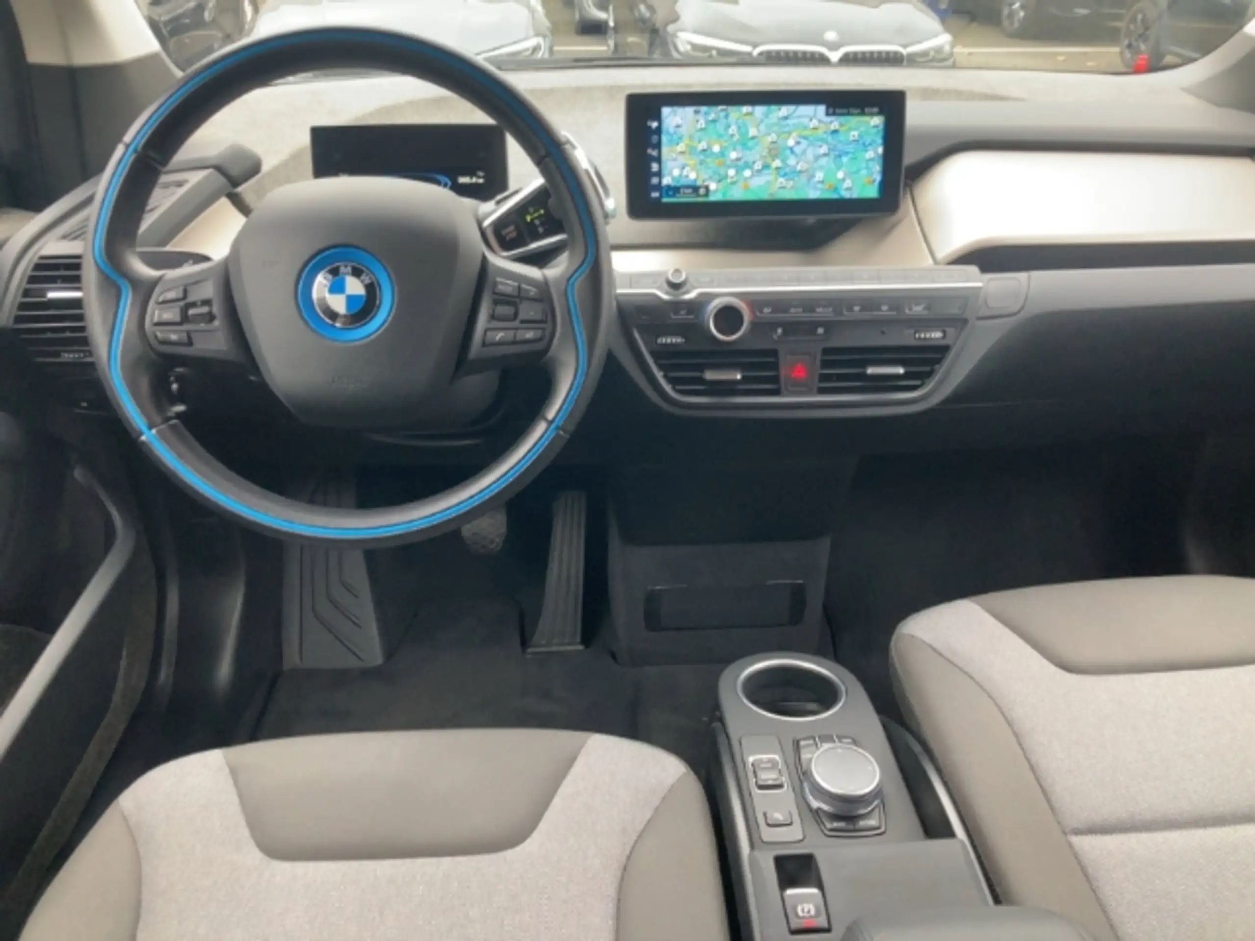 BMW - i3