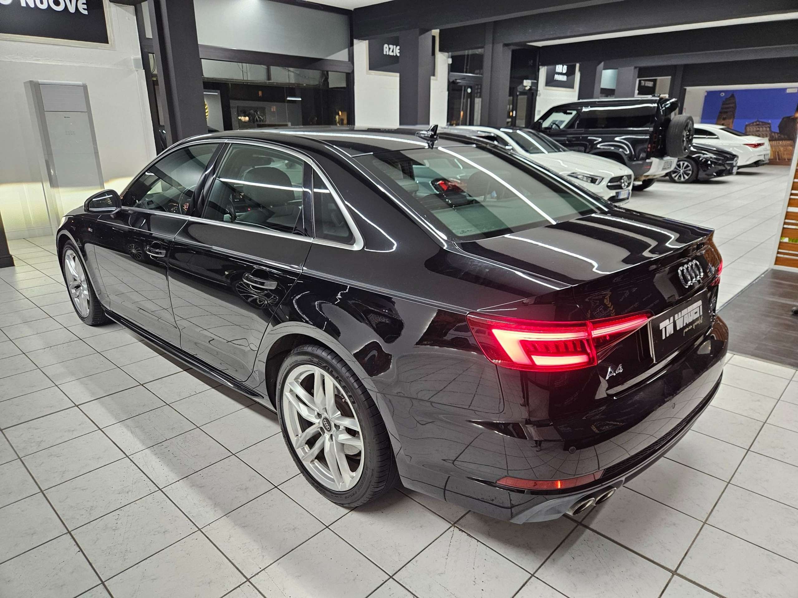 Audi - A4