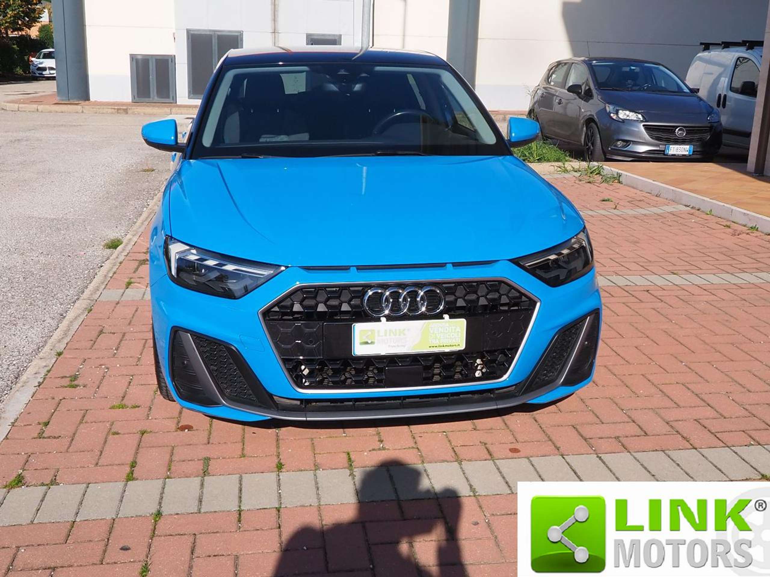 Audi - A1