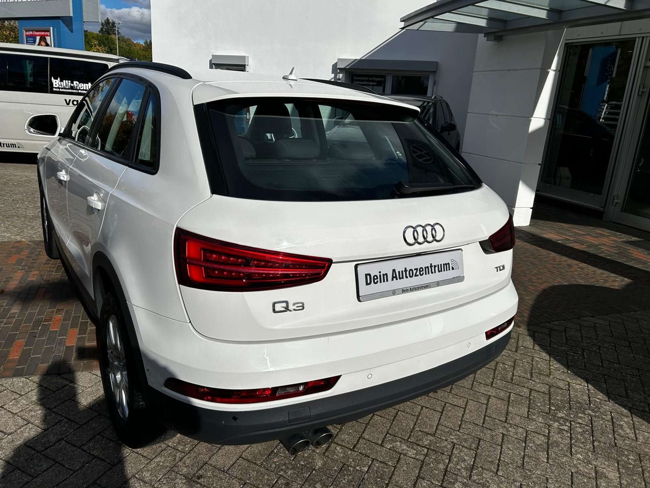 Audi - Q3