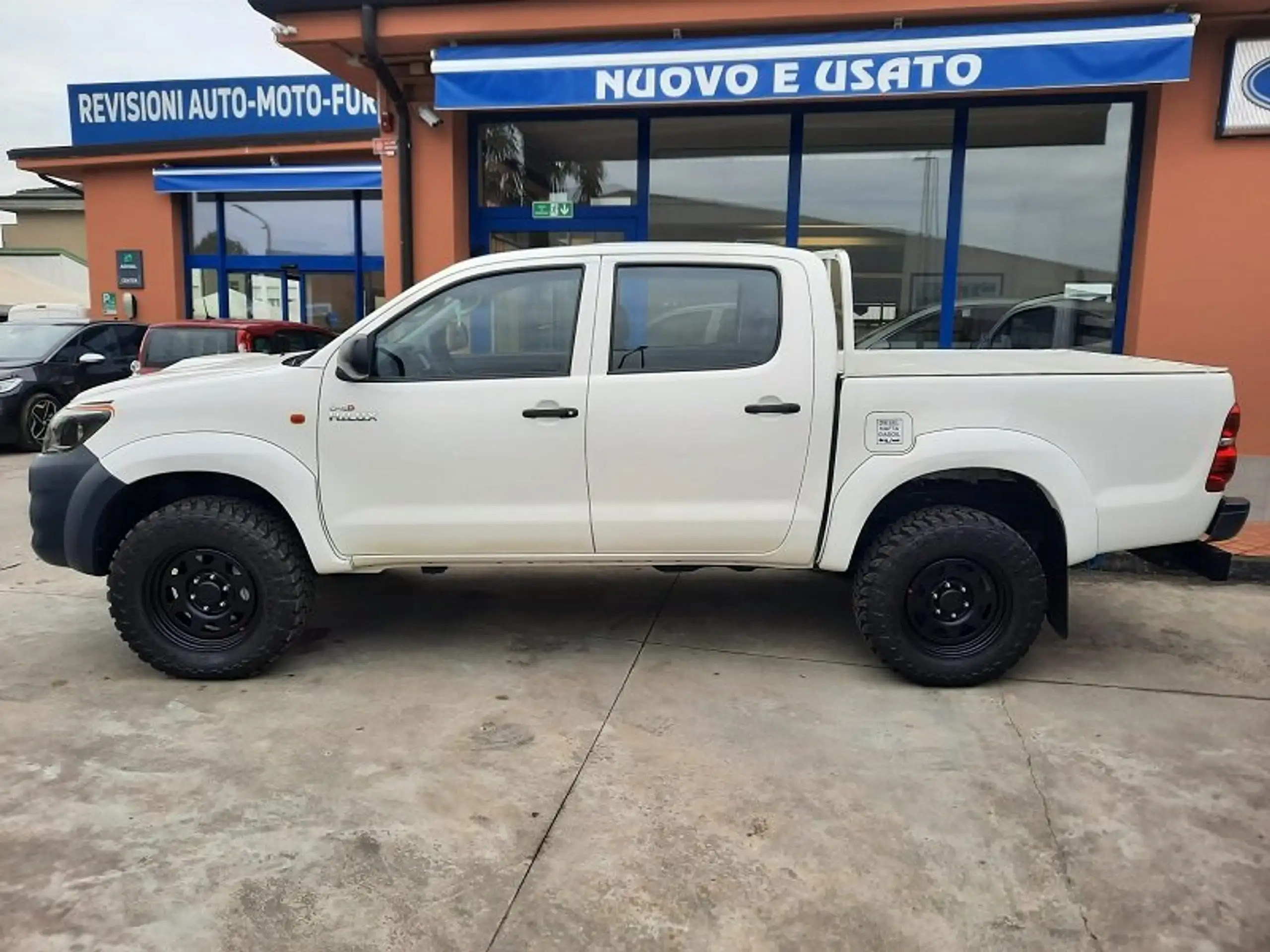 Toyota - Hilux