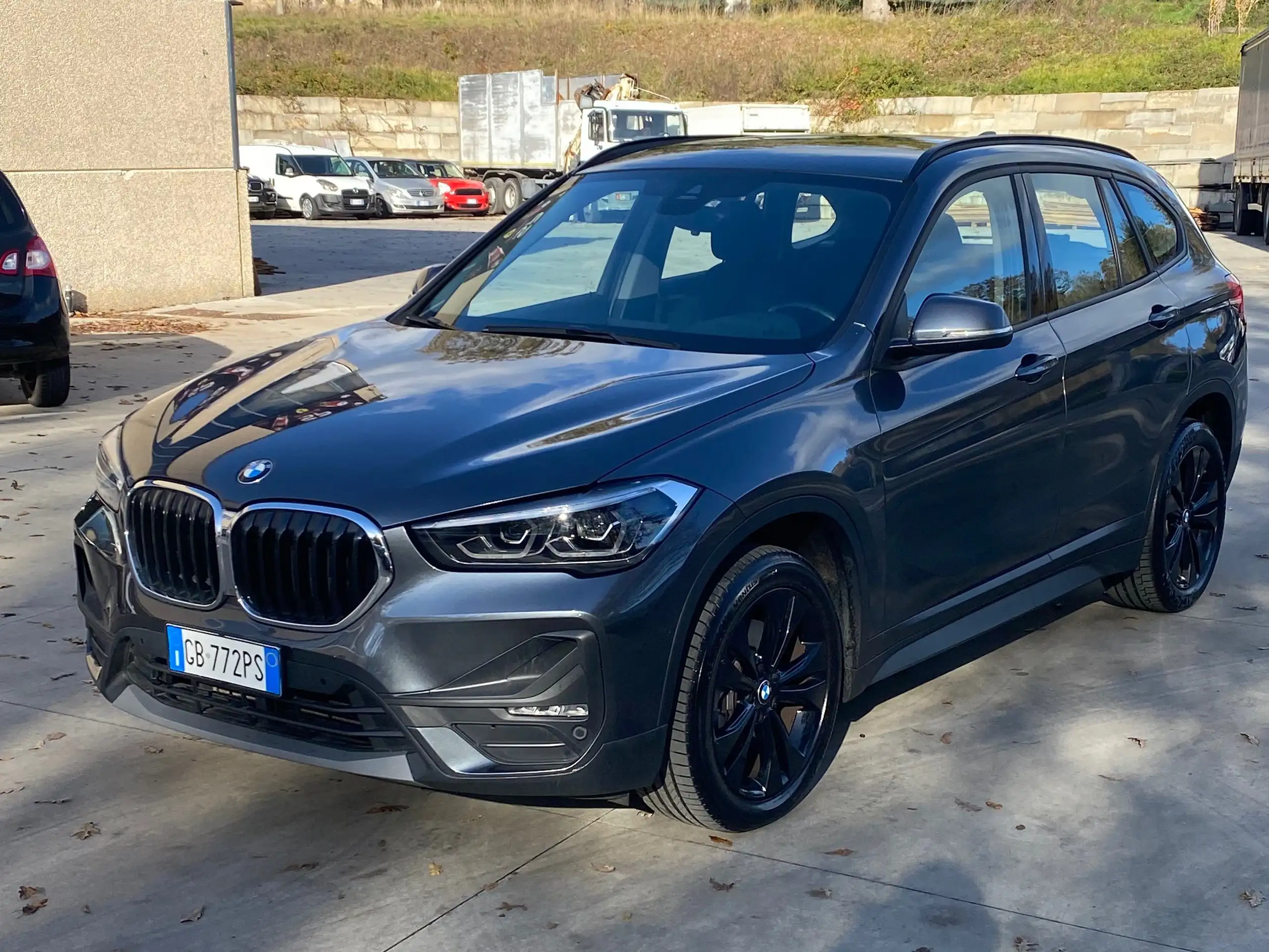 BMW - X1