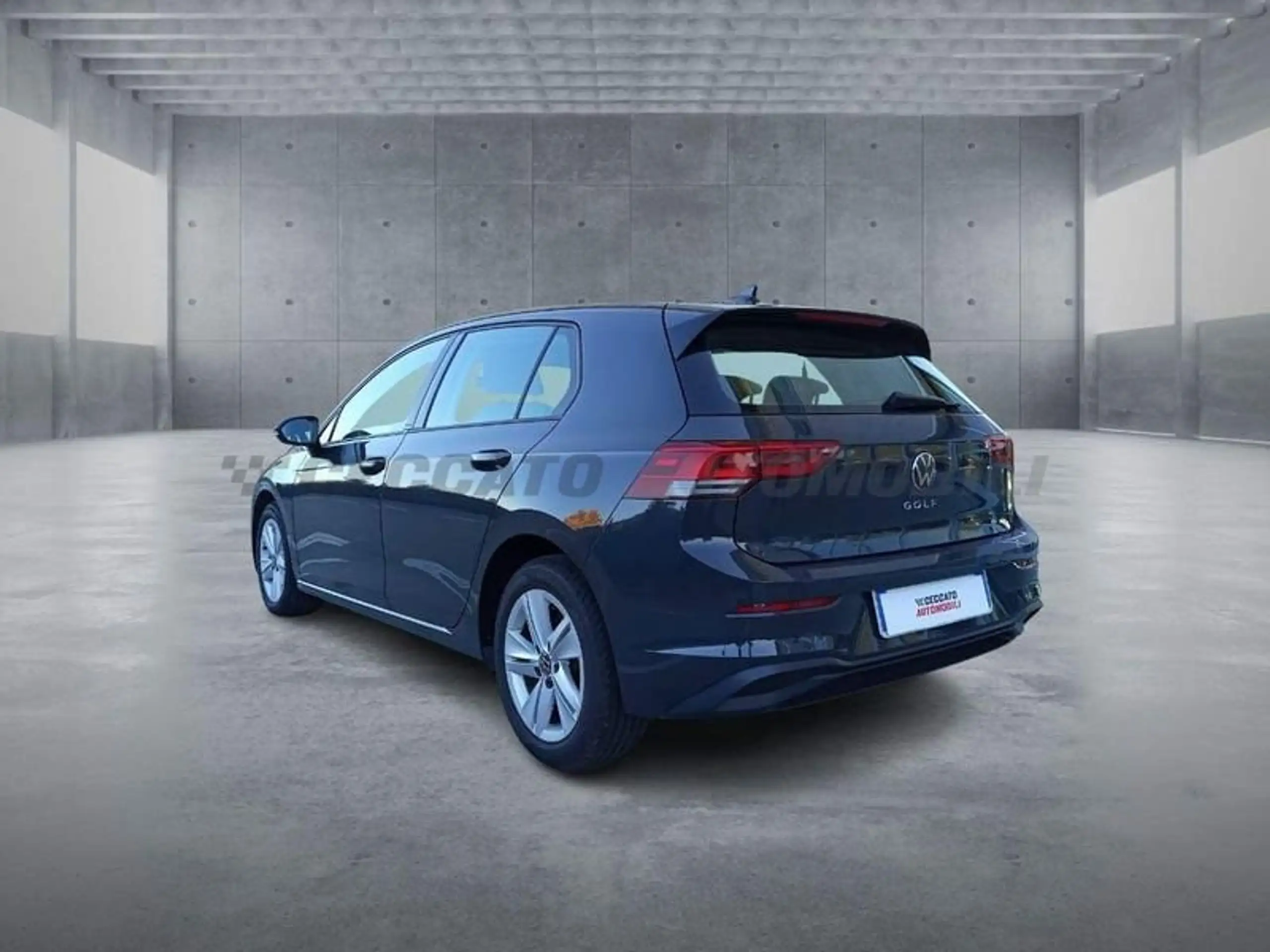 Volkswagen - Golf