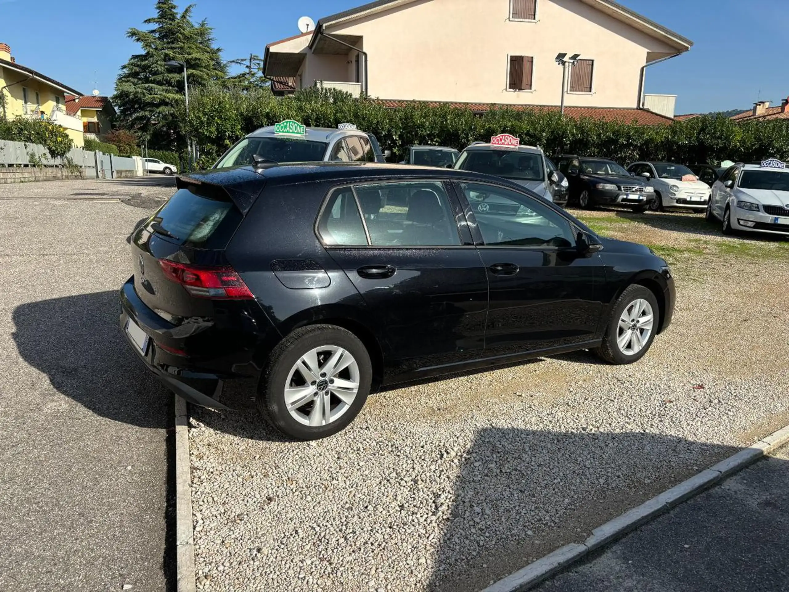 Volkswagen - Golf