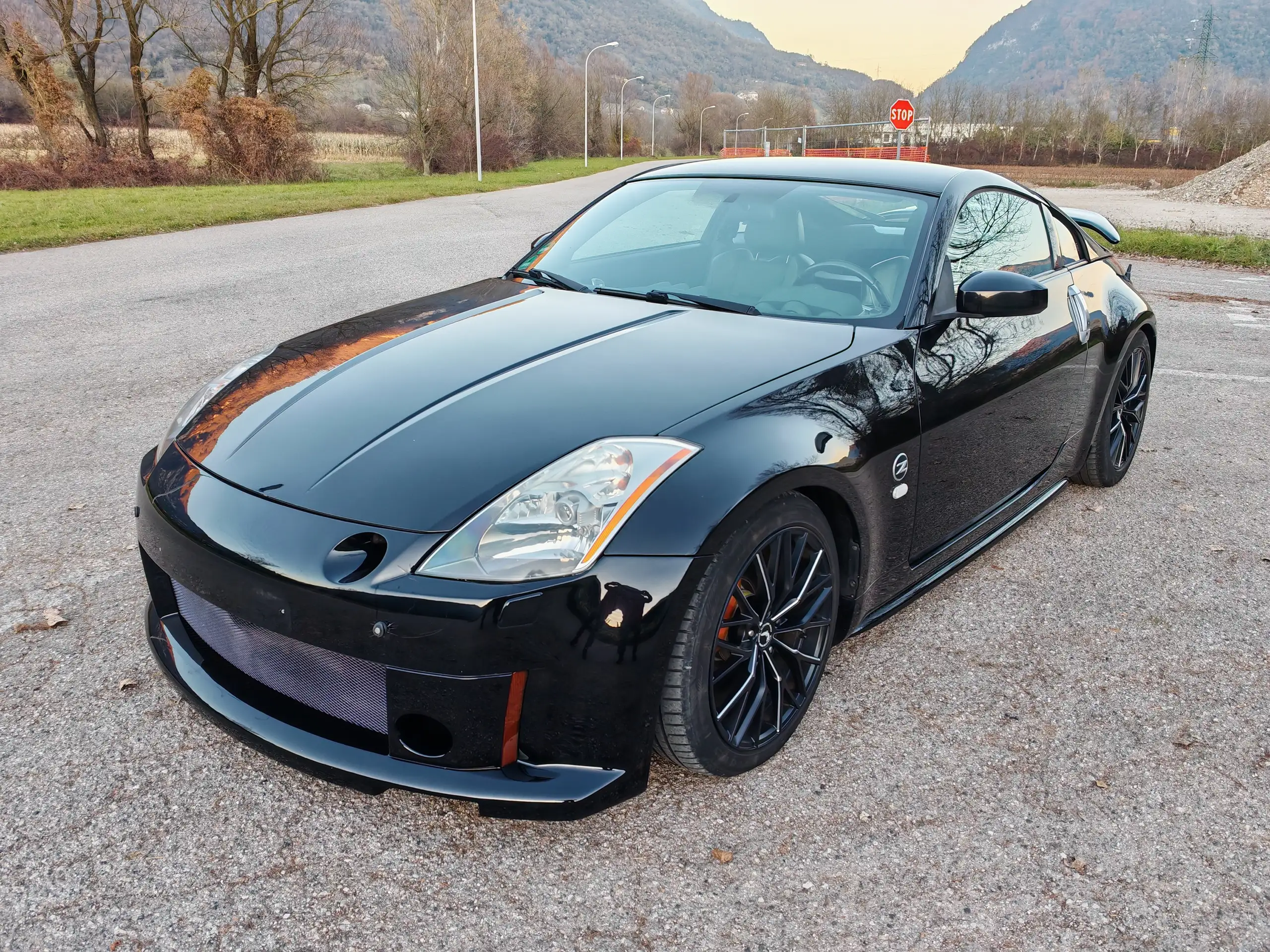 Nissan - 350Z