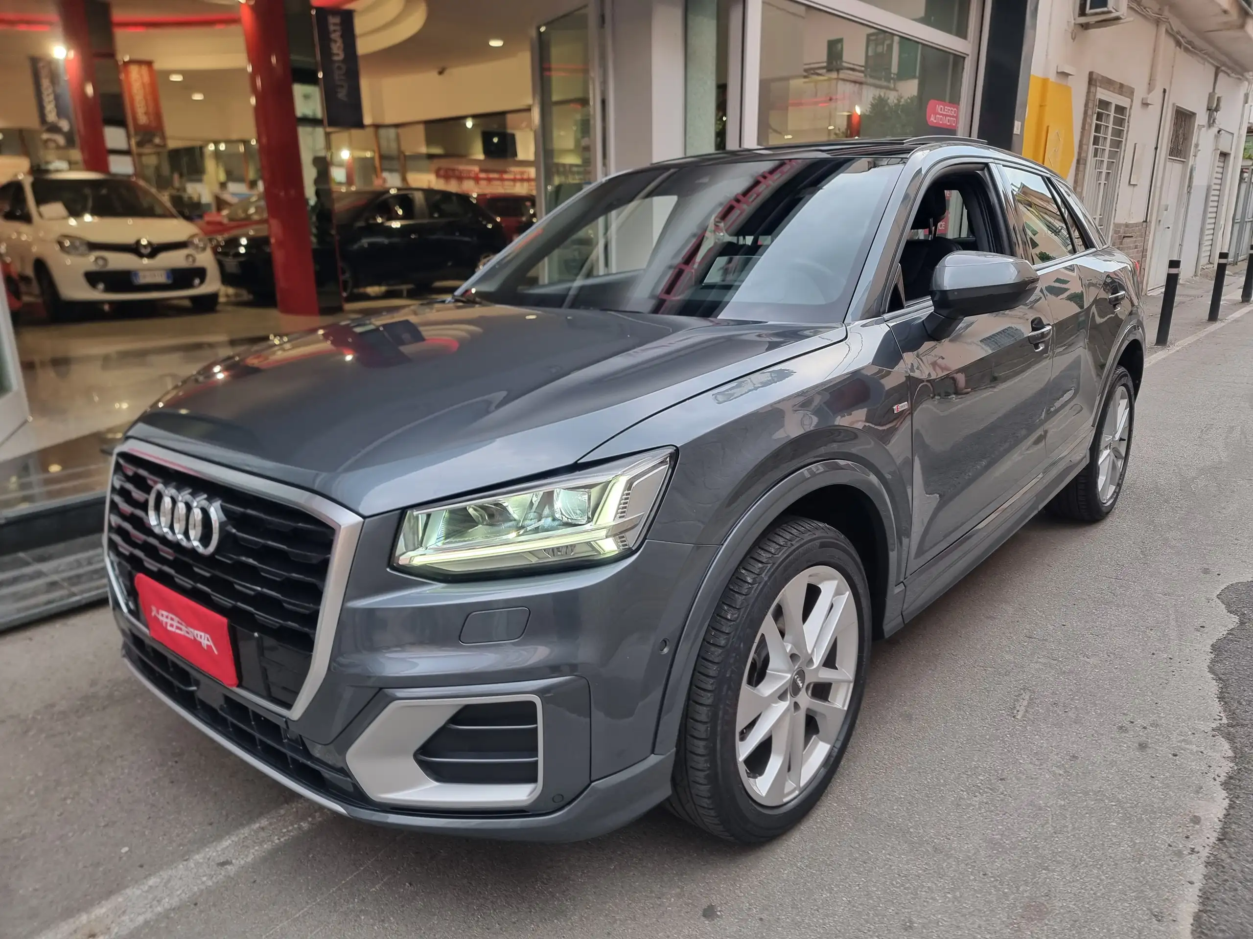 Audi - Q2